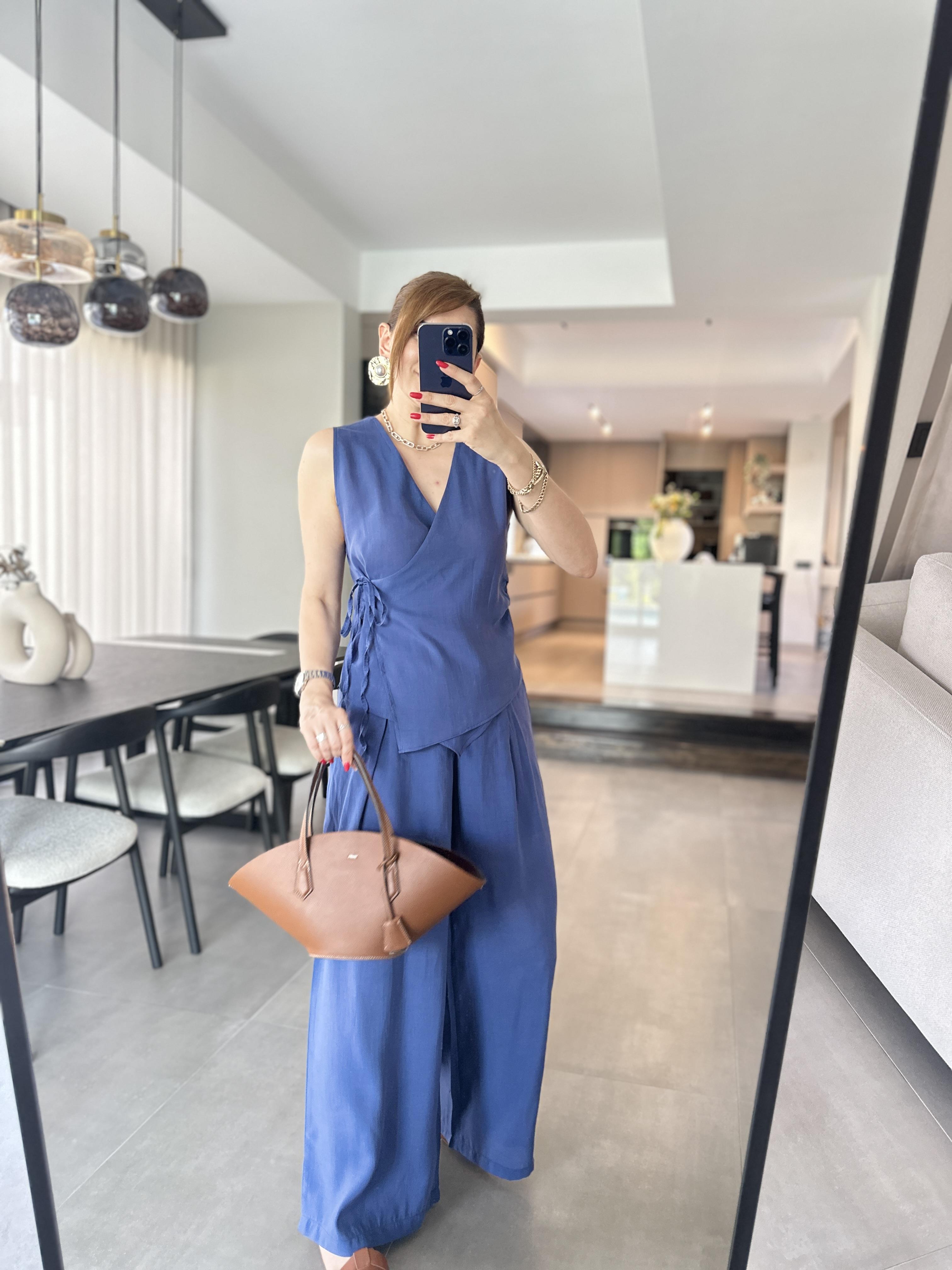 Kruvaze Yaka Bağlamalı Takım