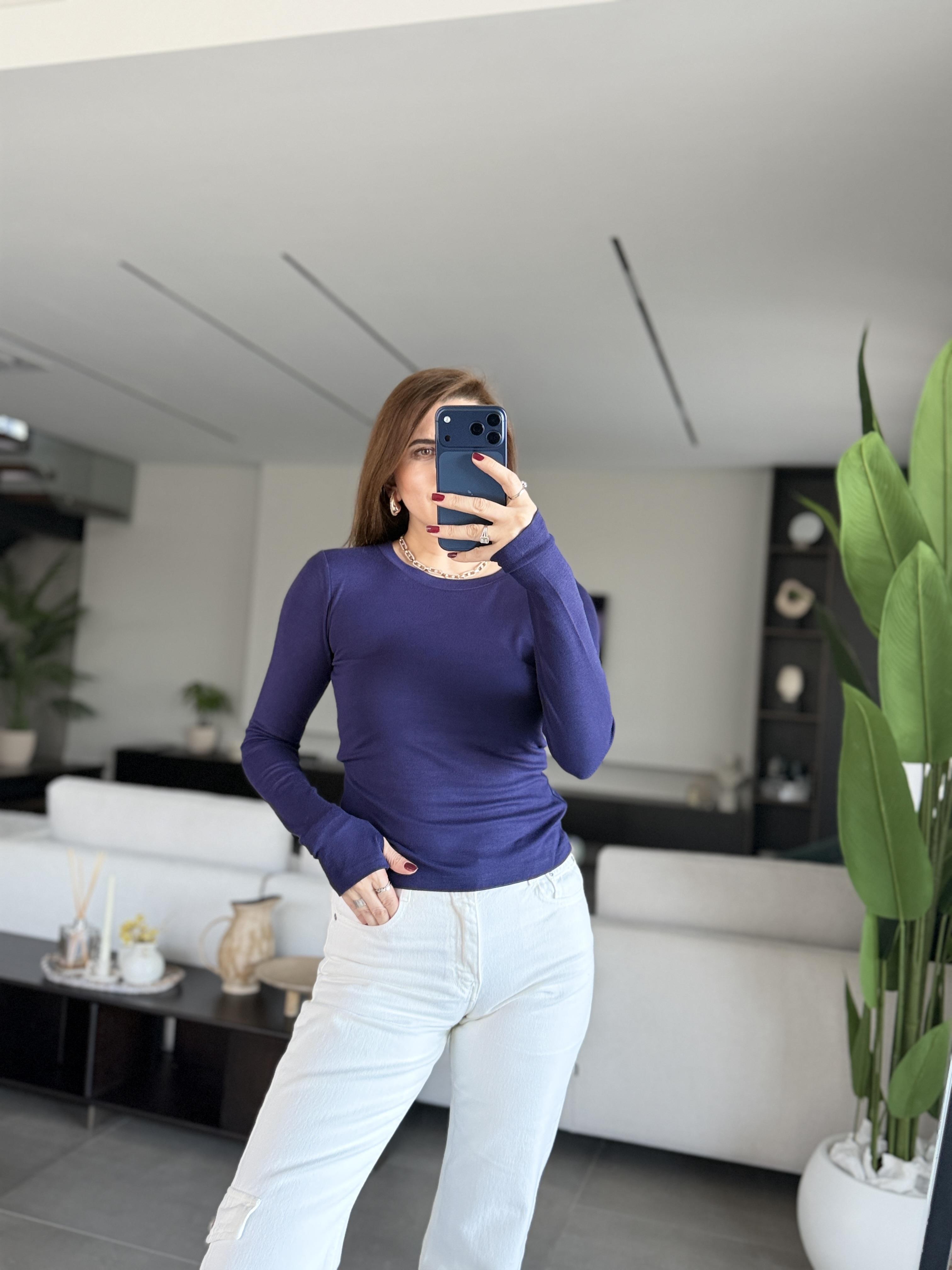 Lacivert Dora Parmak Geçmeli Bluz