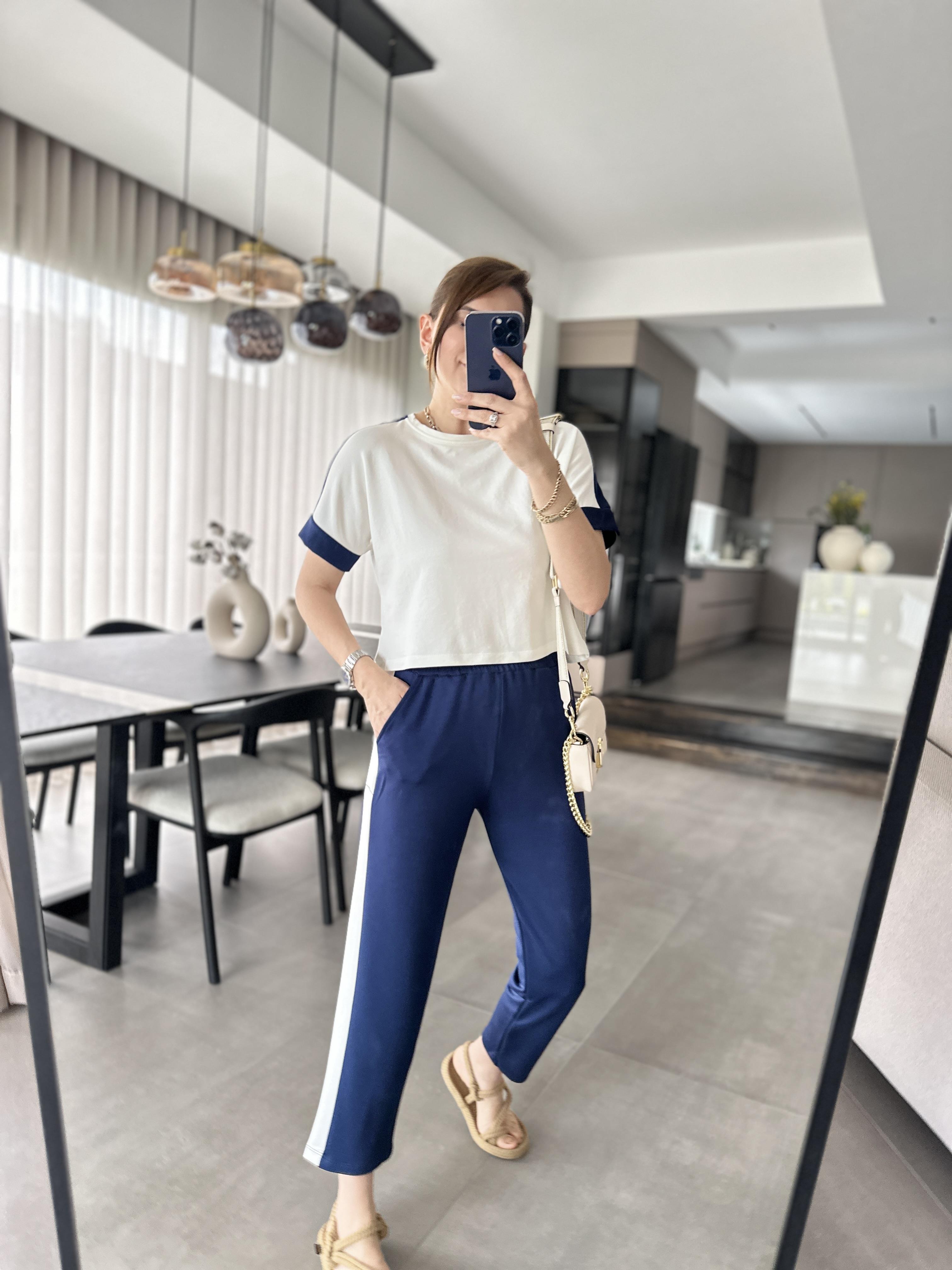 Lacivert Kristal Garnili Takım