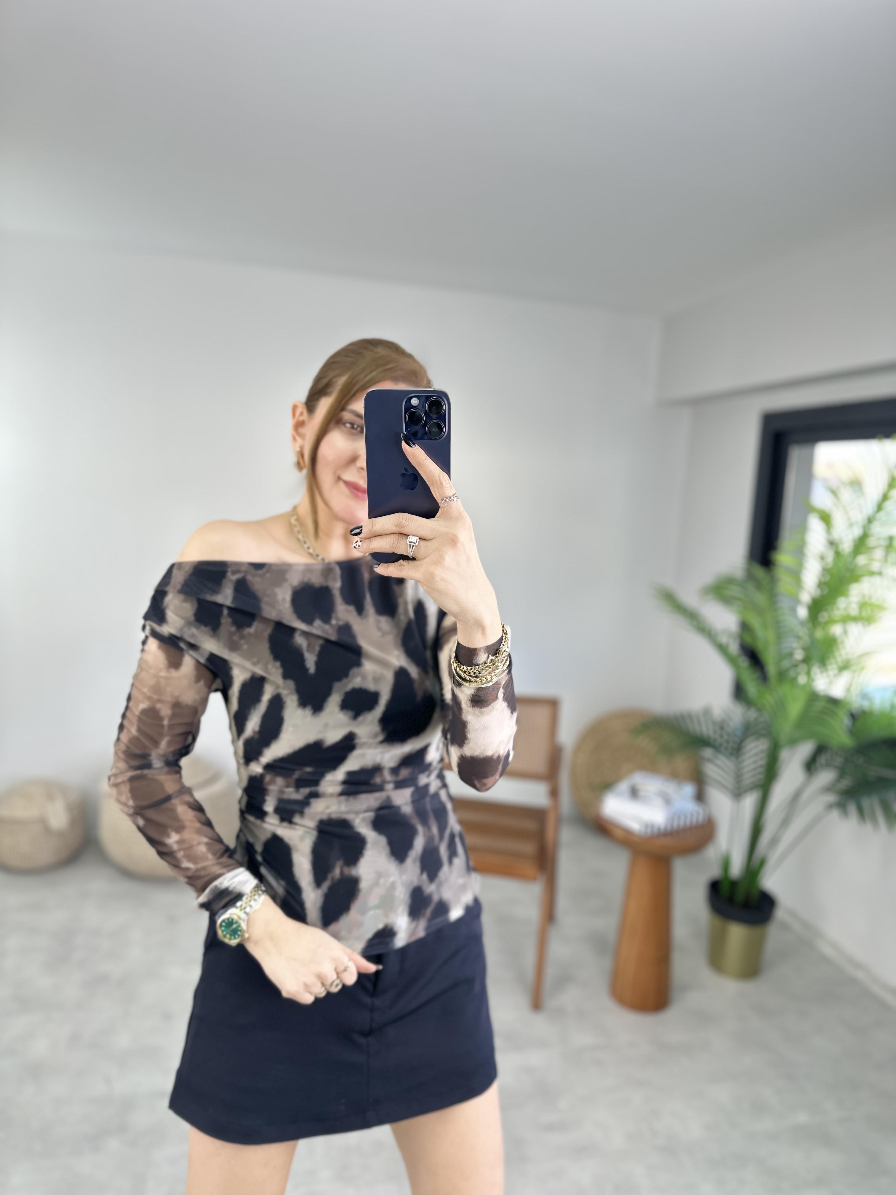 Likralı Desenli Tül Bluz