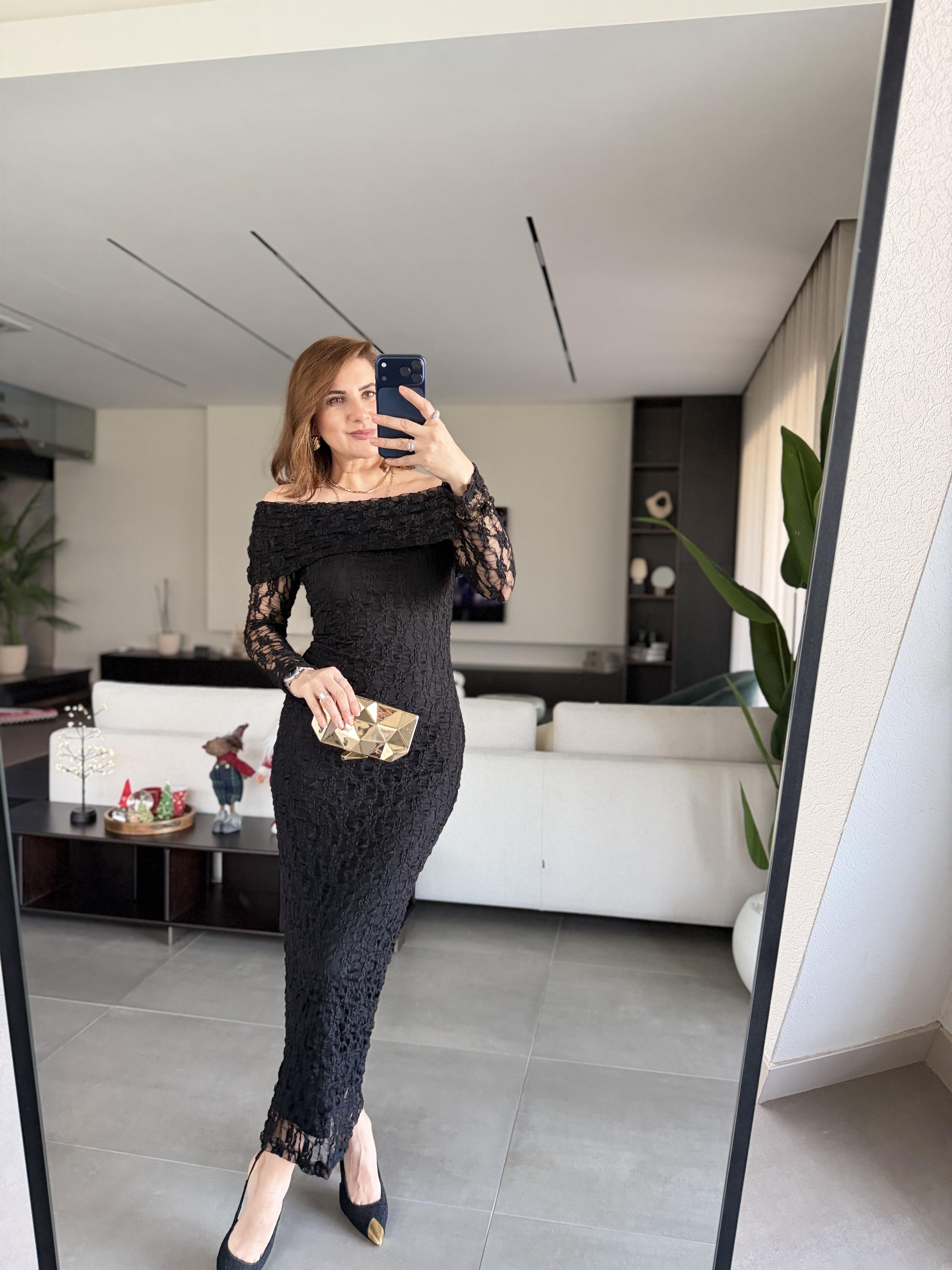 Madonna Yaka Dantel İç Astarlı Elbise