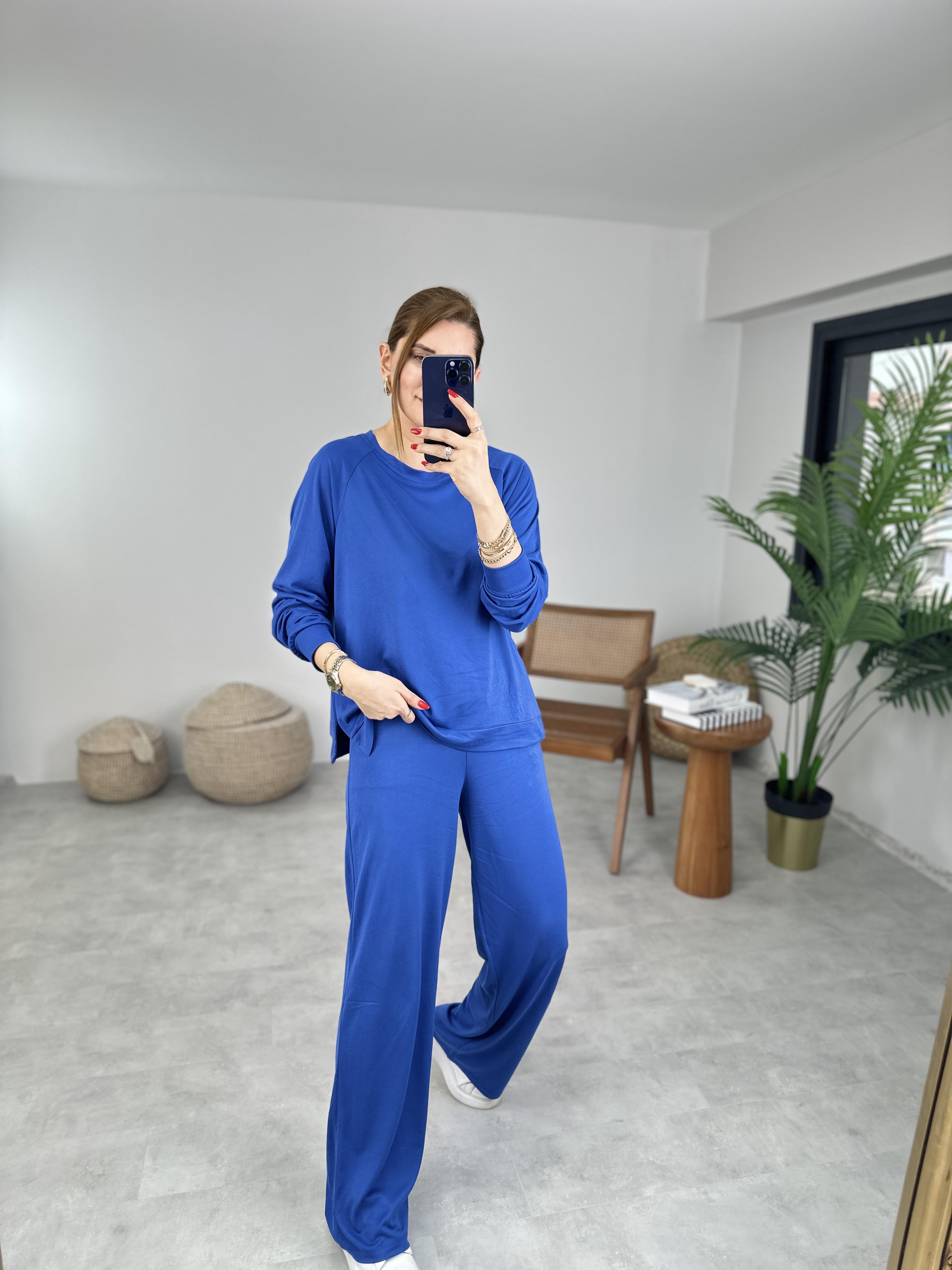 Mavi Reglan Kol Yırtmaç Detaylı Takım