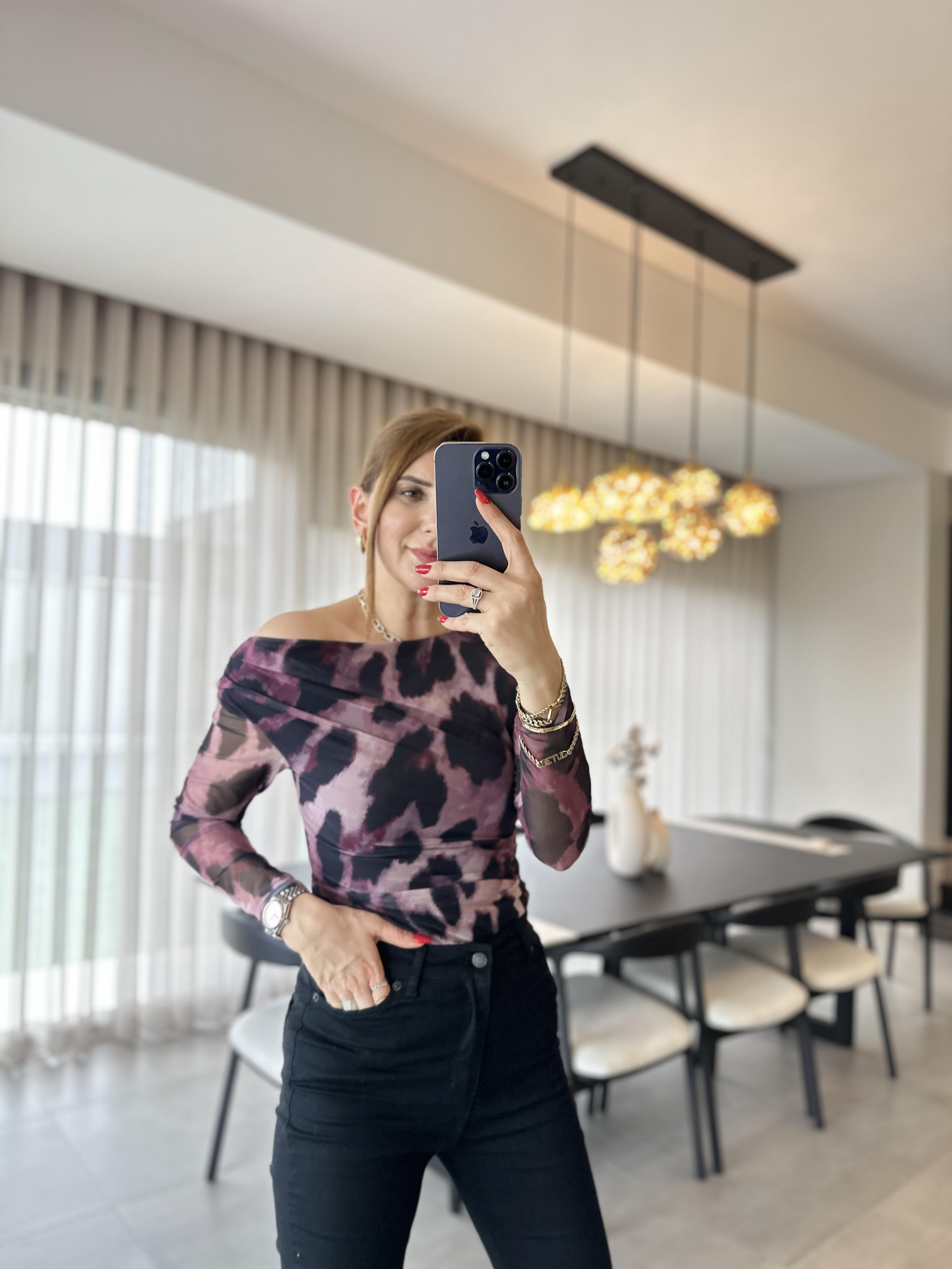 Mürdüm Desenli Tül Bluz