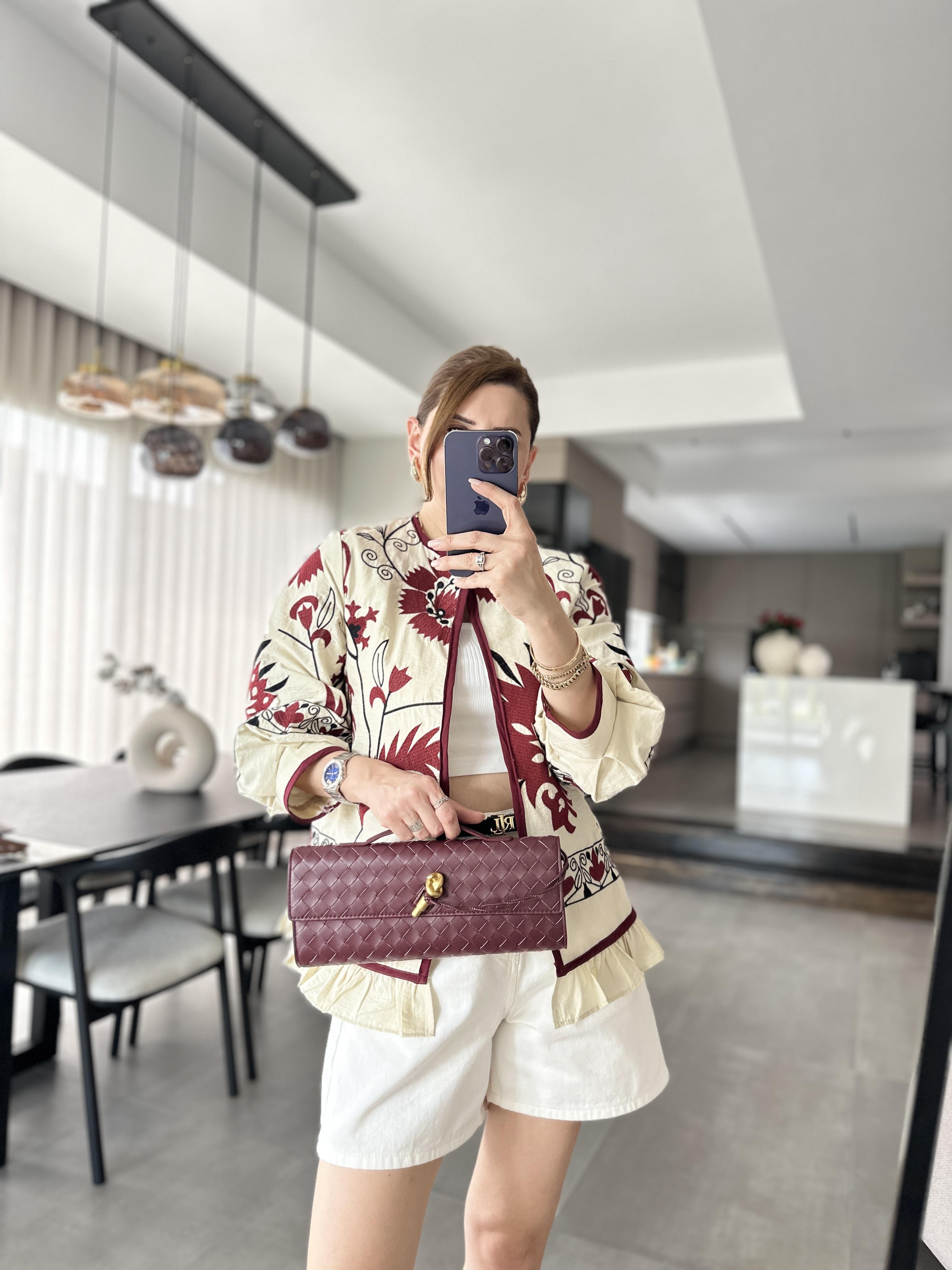 Nakış İşlemeli Ceket