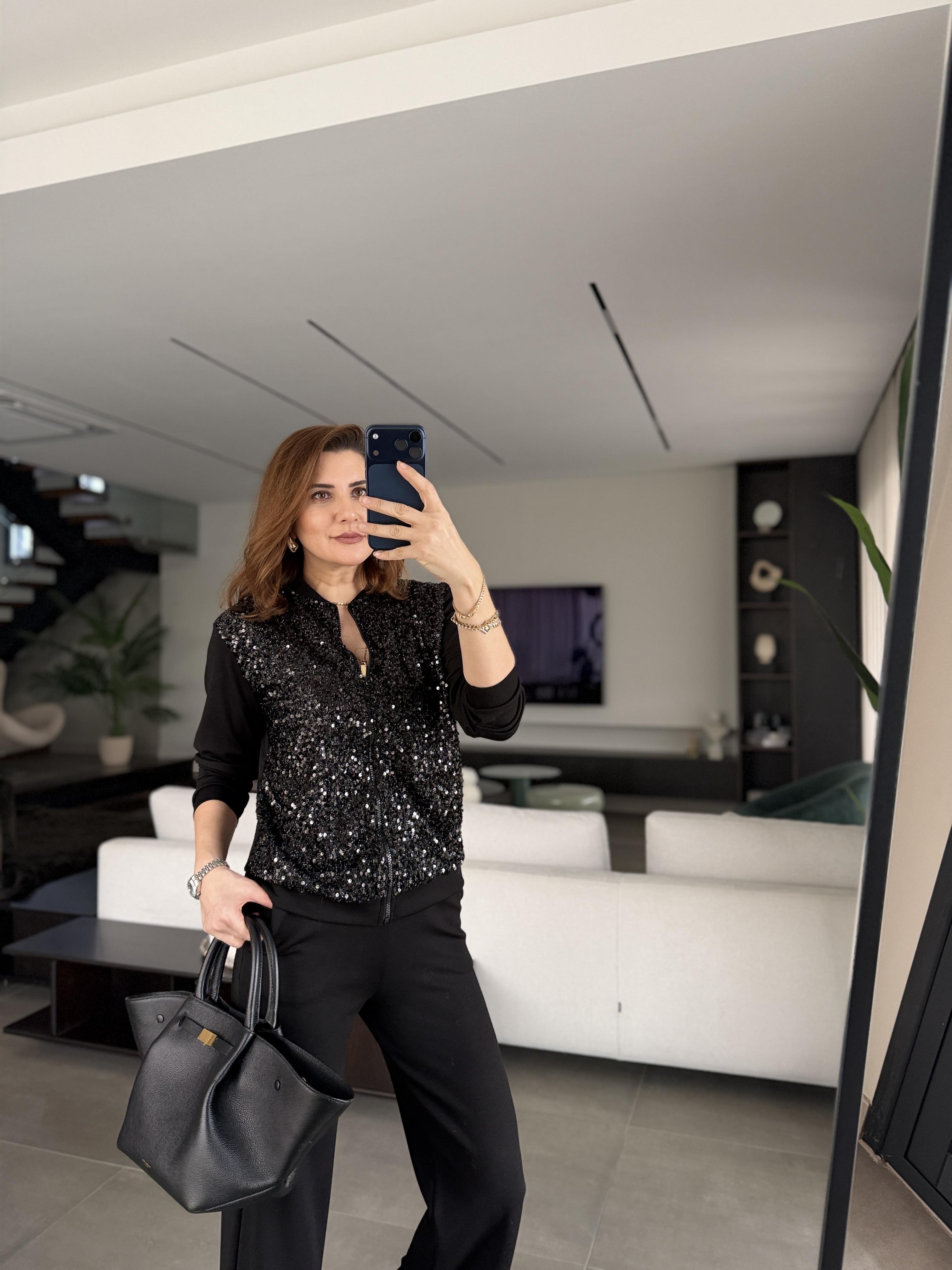 Önü Pullu Ceket Takım