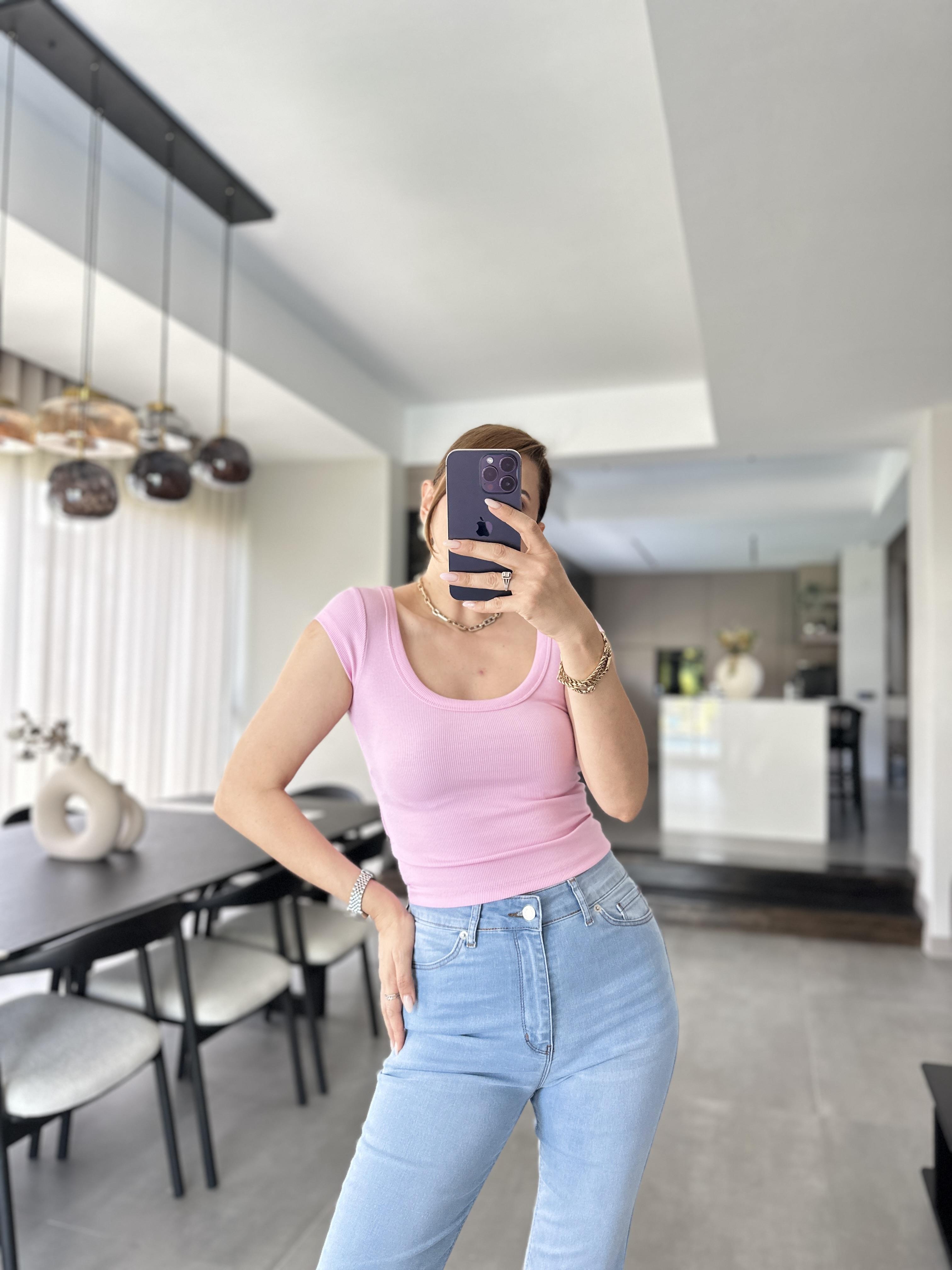 Pembe Fitilli Bisiklet Yaka T-shirt