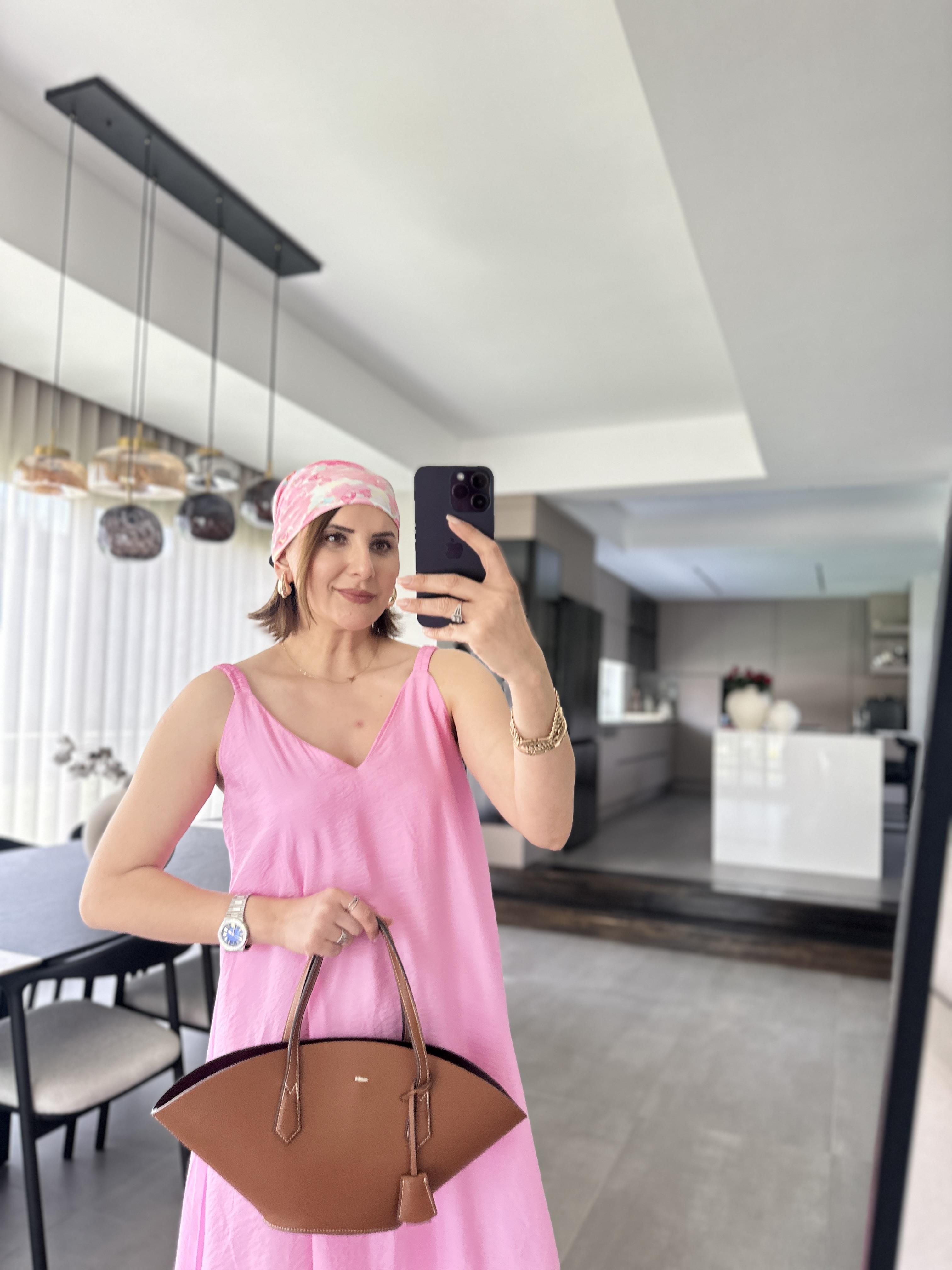 Pembe V Yaka İp Askılı Salaş Elbise