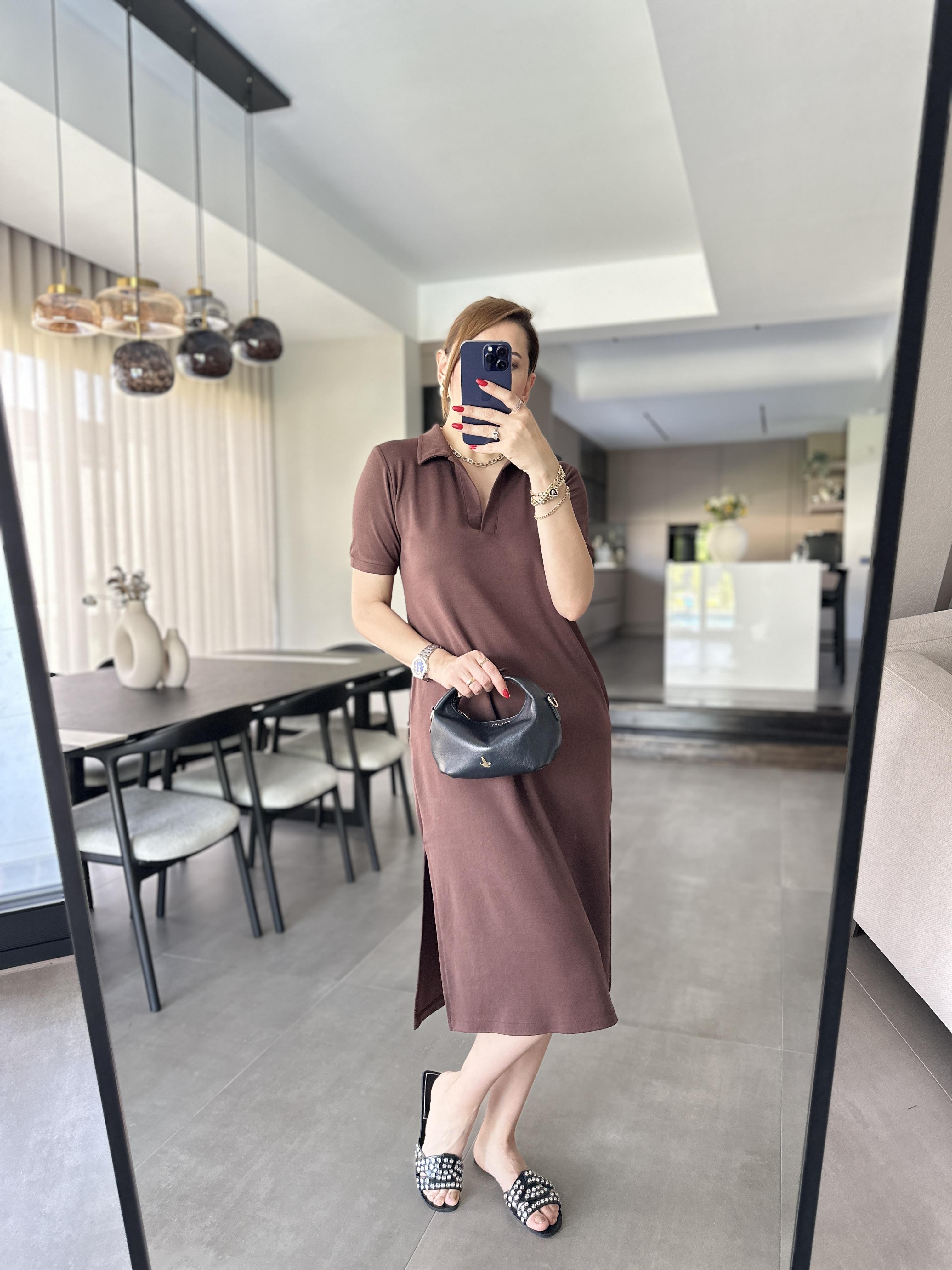 Polo Yaka Yanları Yırtmaçlı Elbise