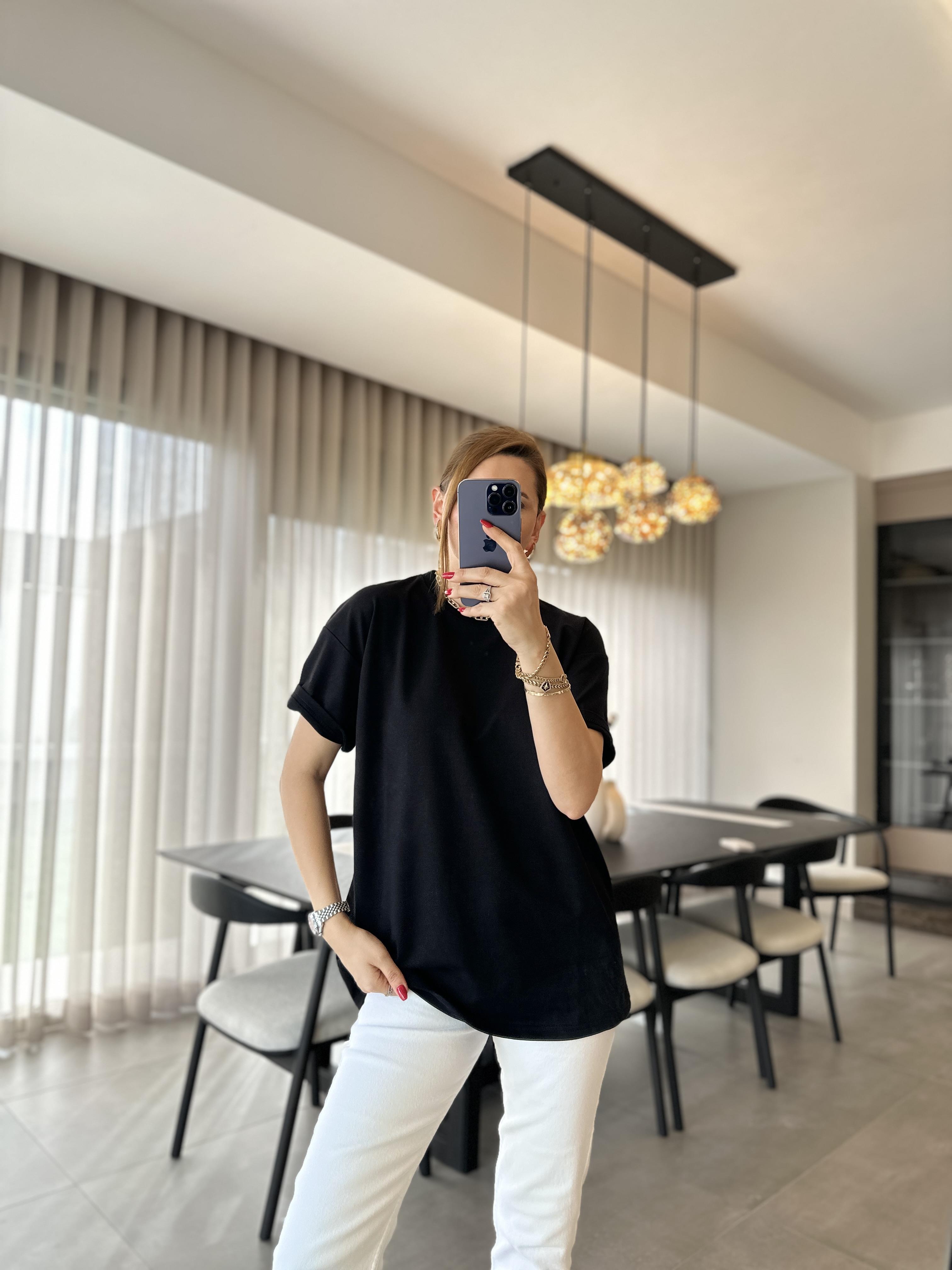 Siyah Bisiklet Yaka Basic T-shirt