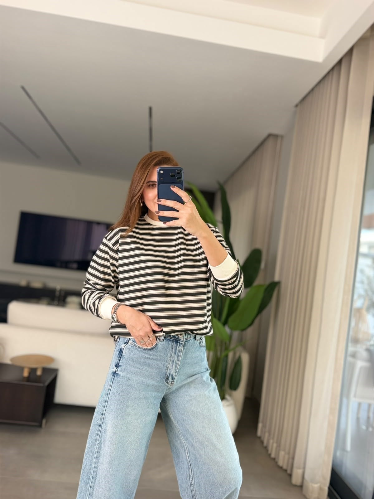 Siyah Bisiklet Yaka Üç İplik Çizgili Sweatshırt