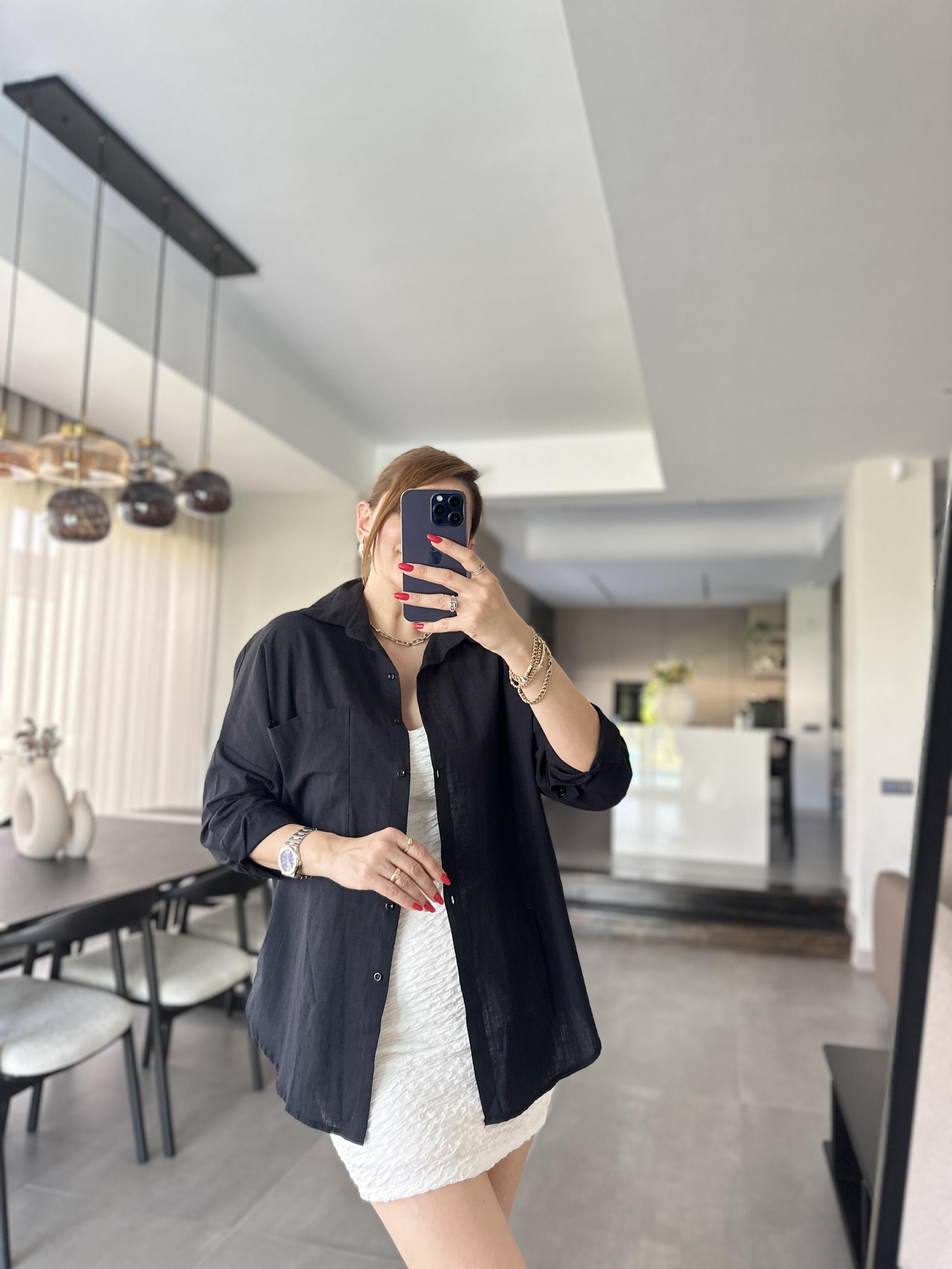 Siyah Cep Detaylı Oversize Gömlek