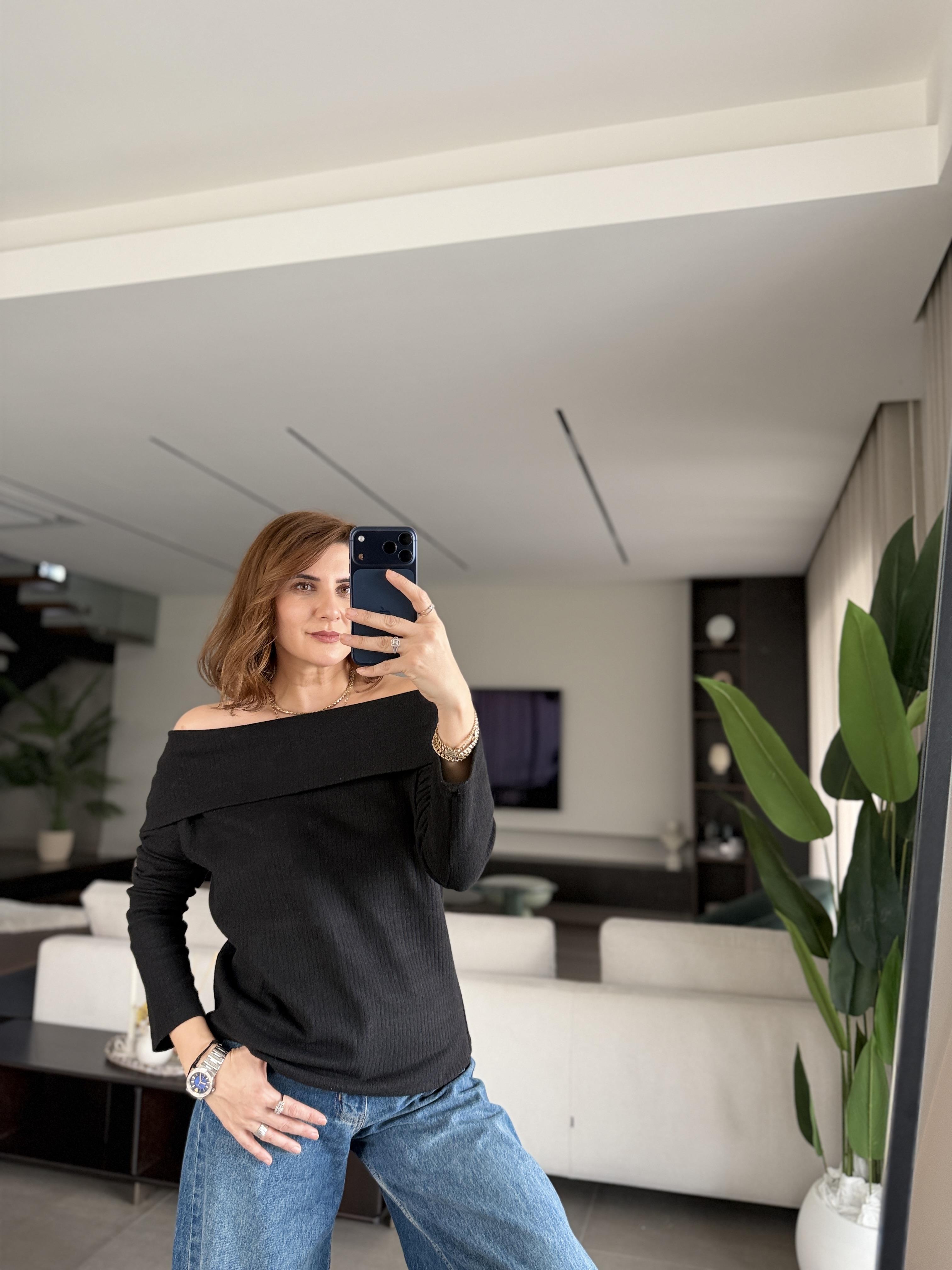 Siyah Fitillli Madonna Yaka Bluz