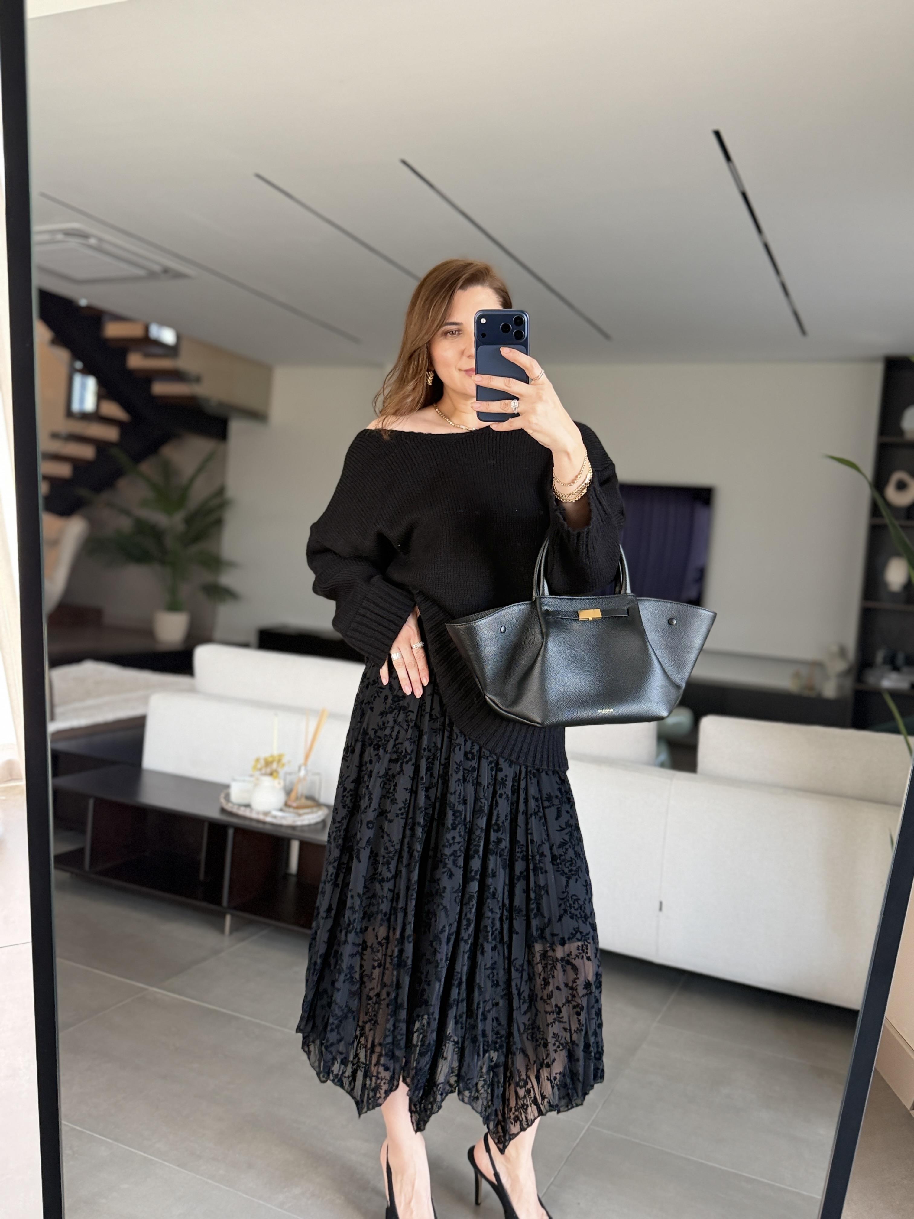 Siyah Flog Baskı Asimetrik Etek