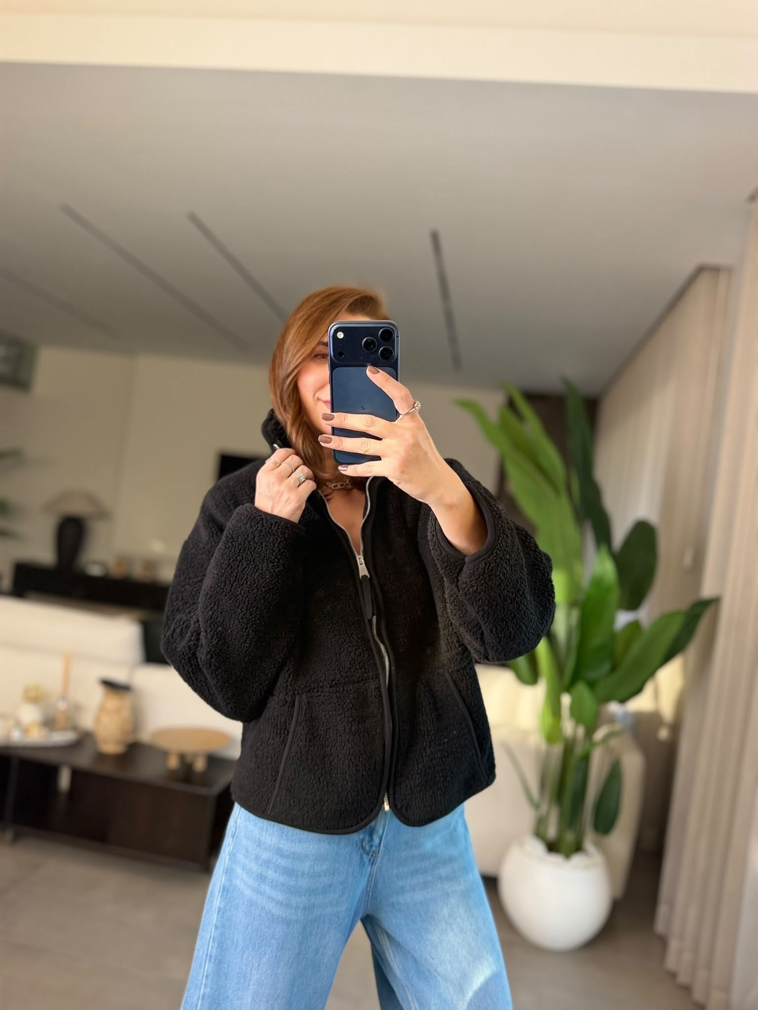 Siyah Kanguru Cep Peluş Ceket