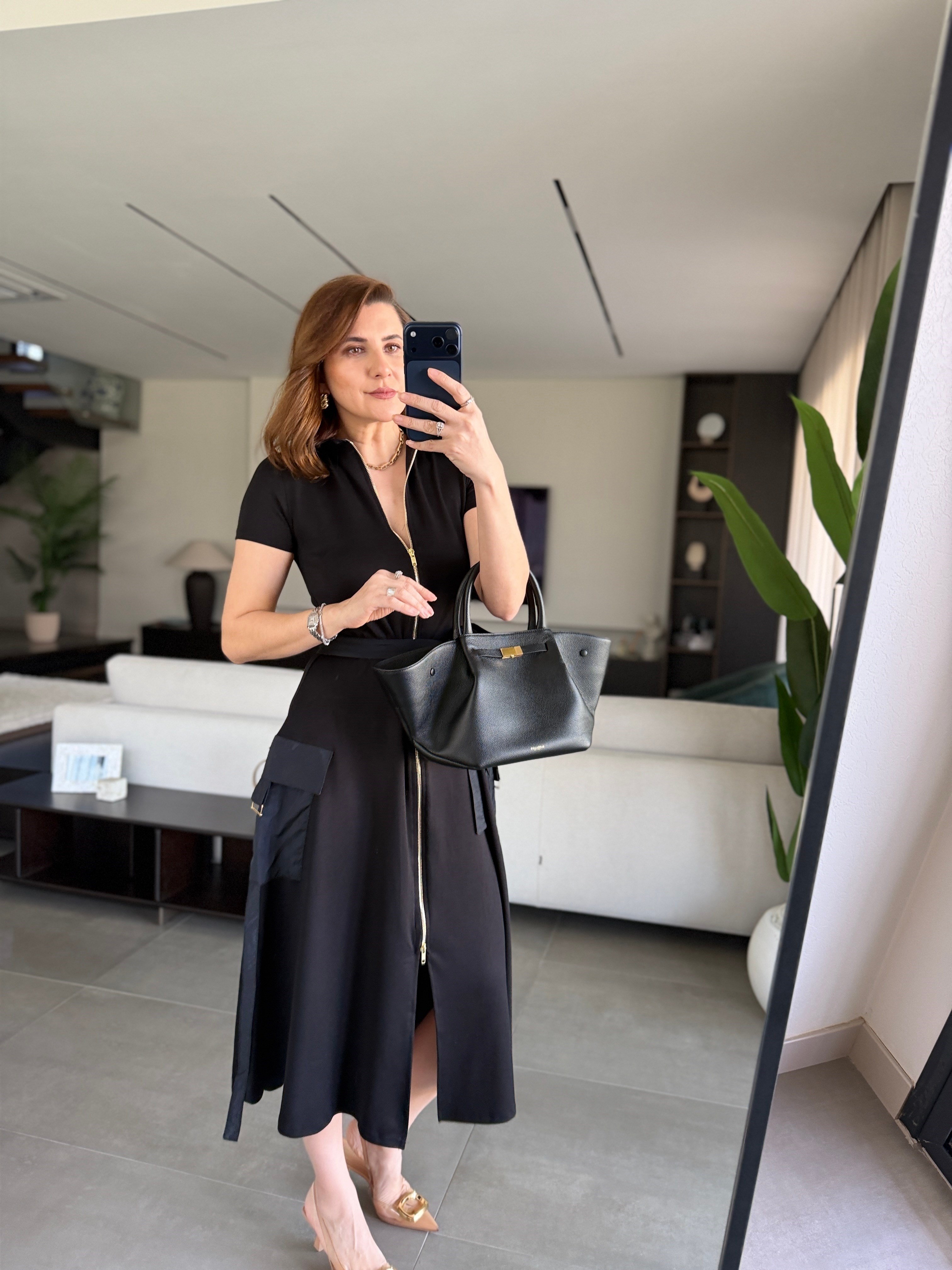 Siyah Paraşüt Garnili Kemer Detaylı Elbise