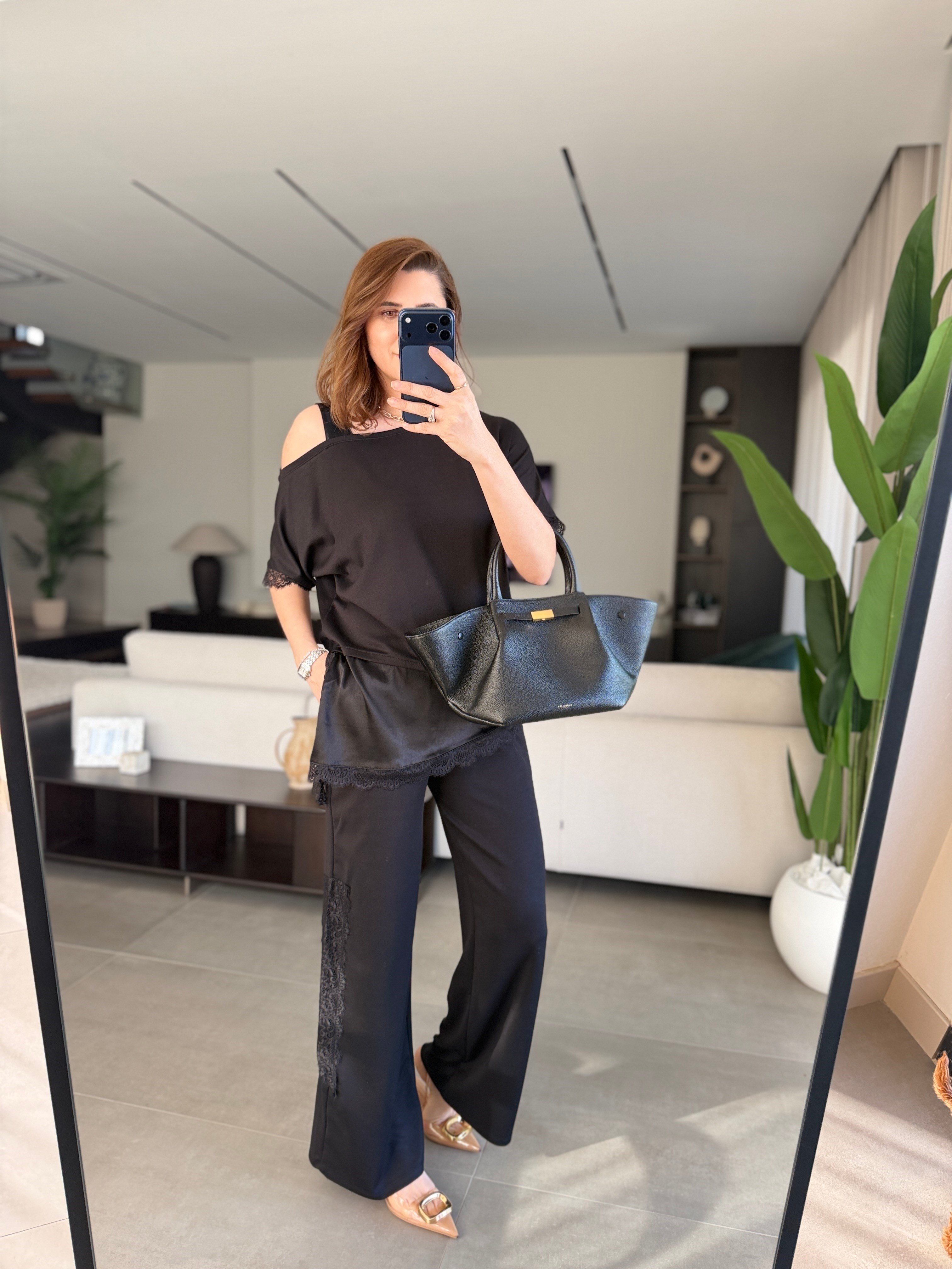 Siyah Saten Dantel Detay Takım