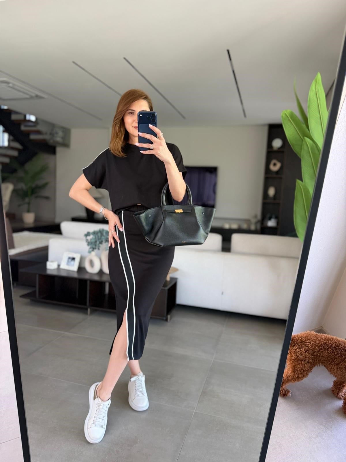 Siyah Şerit Detay Etek Takım