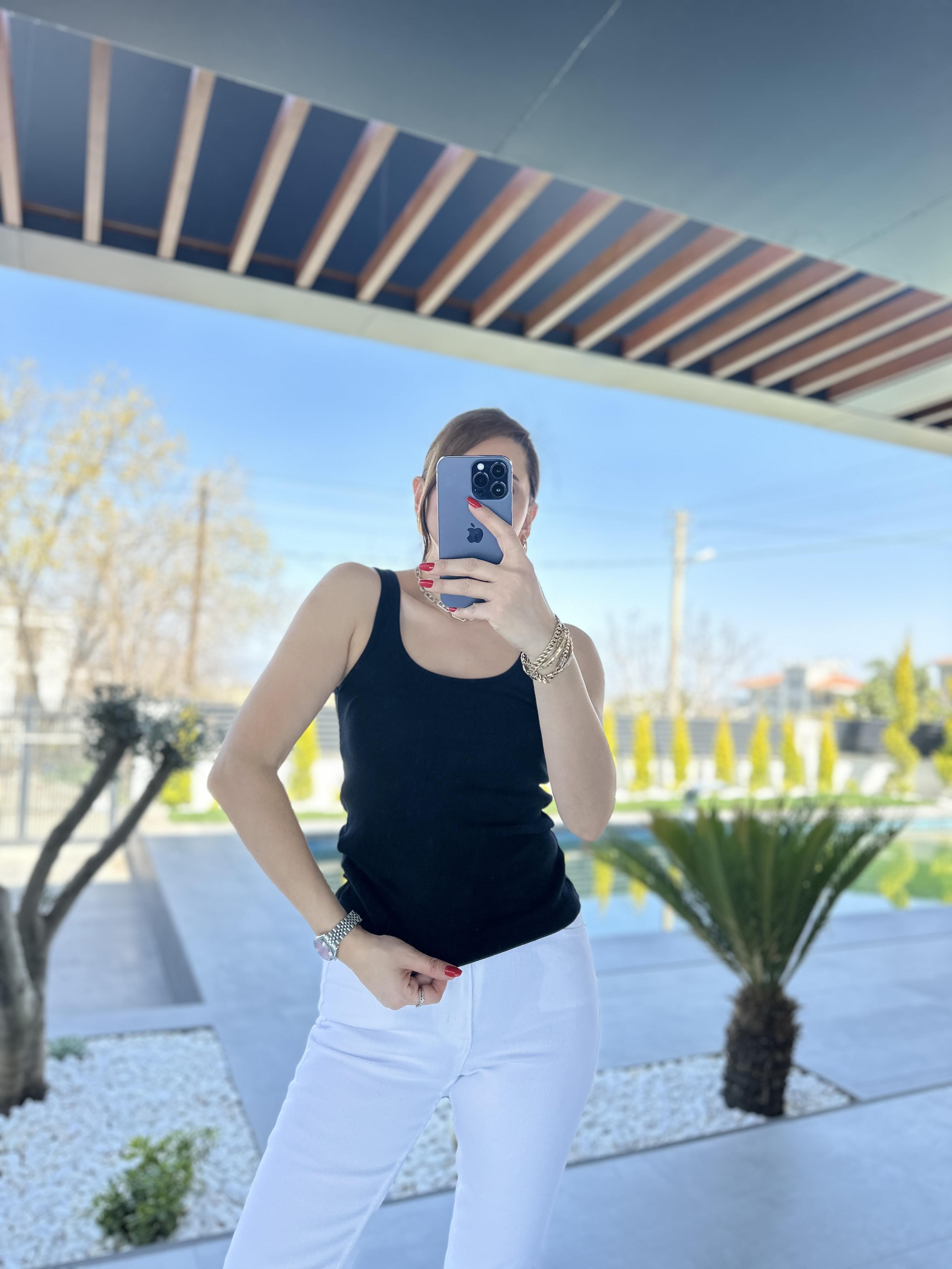Siyah Sırt Dikiş Detaylı Fitilli Atlet