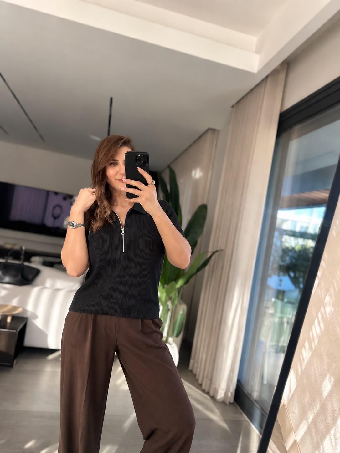 Siyah Yaka Fermuarlı Fitilli Bluz