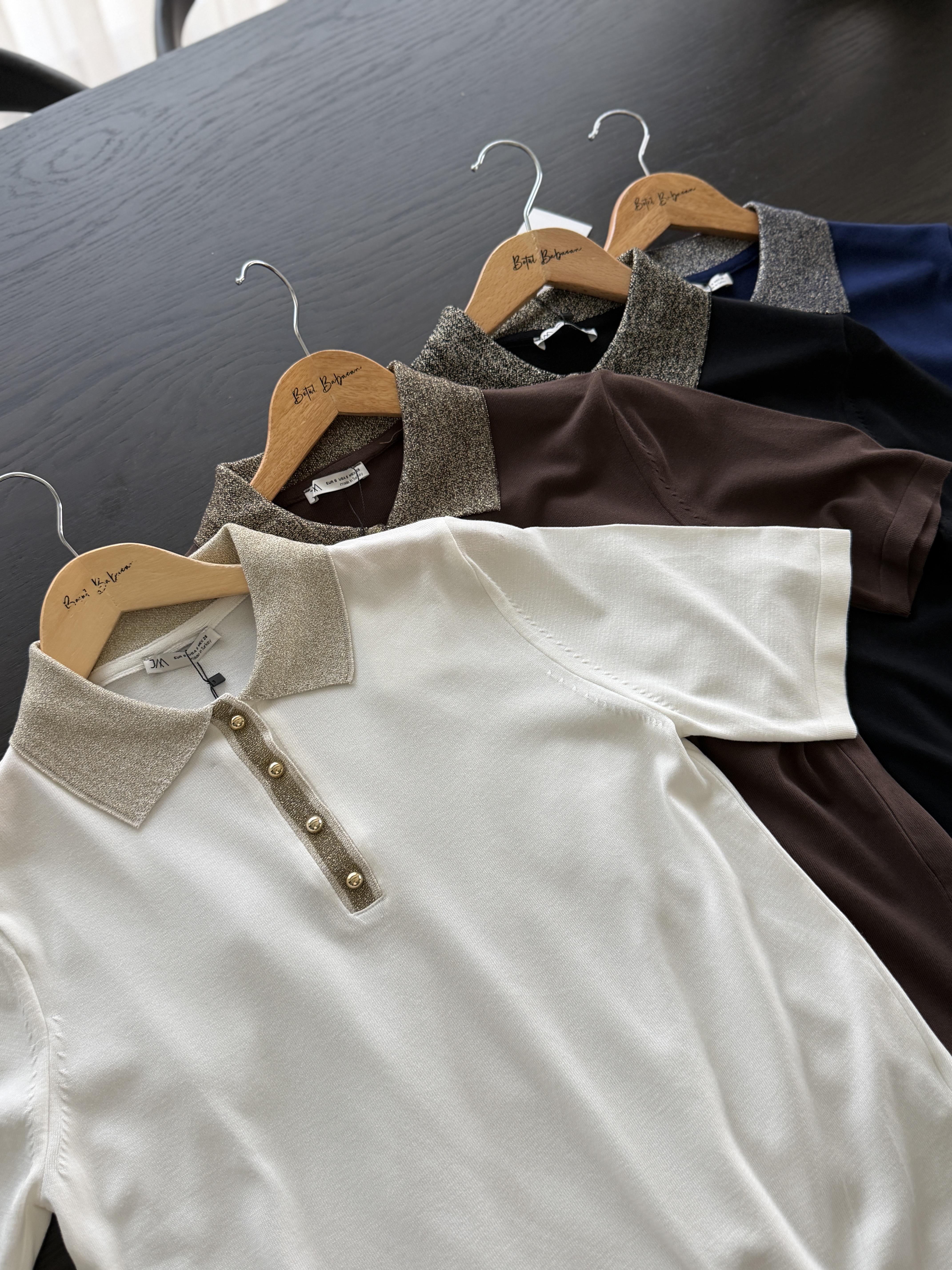 Siyah Yaka Sim Detay Düğmeli Bluz