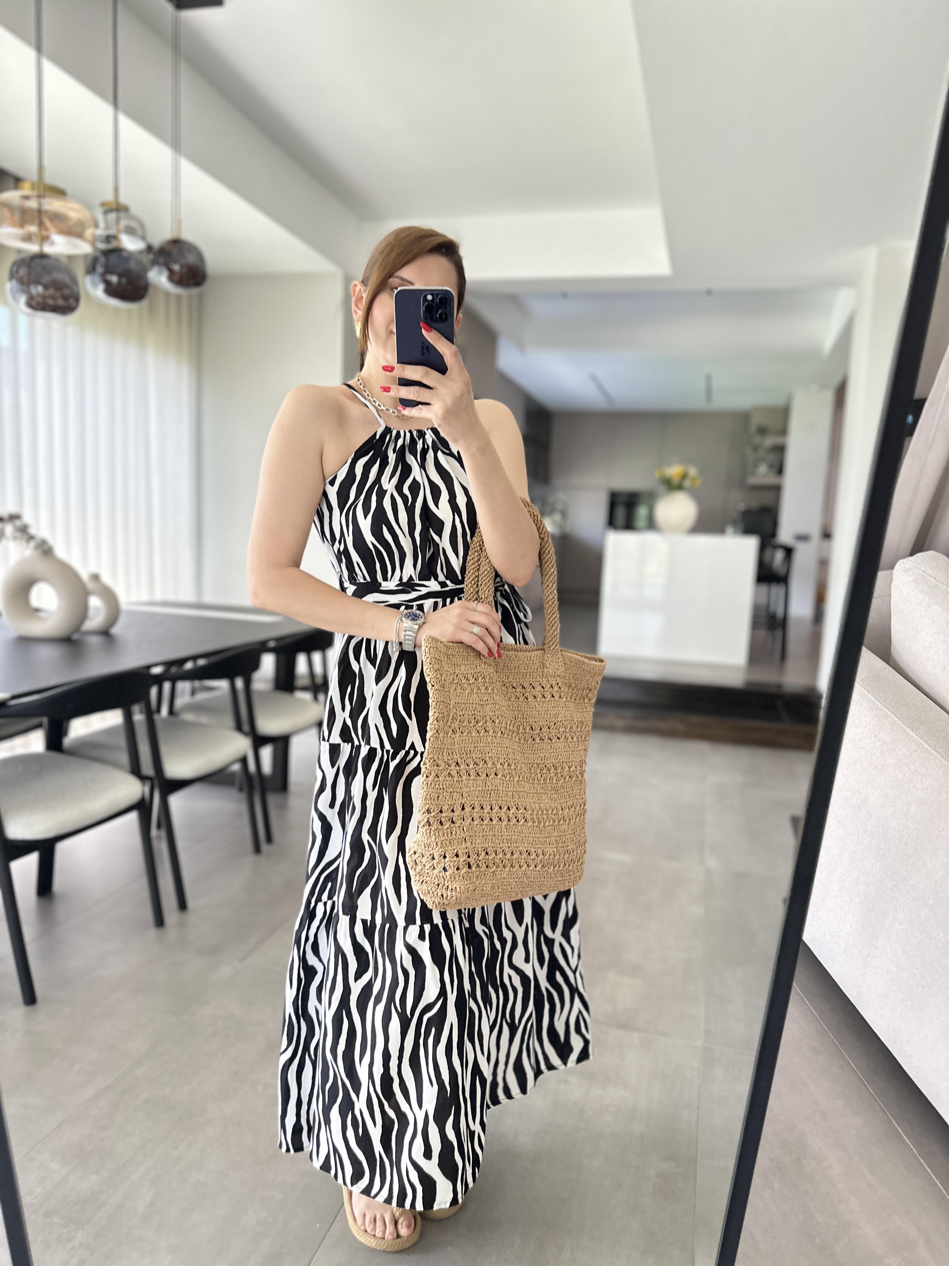 Siyah Zebra Desenli Boyundan Bağlamalı Elbise