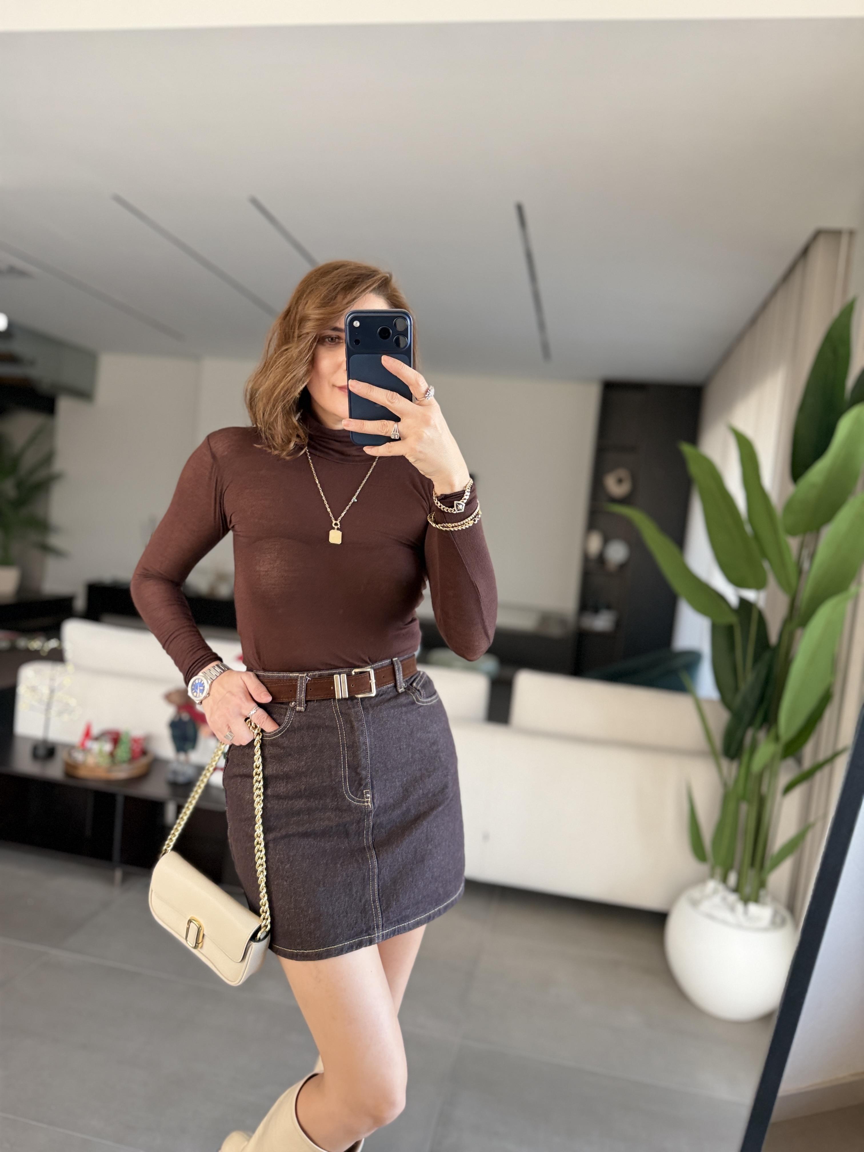 Süet Kemer Detaylı Kot Etek