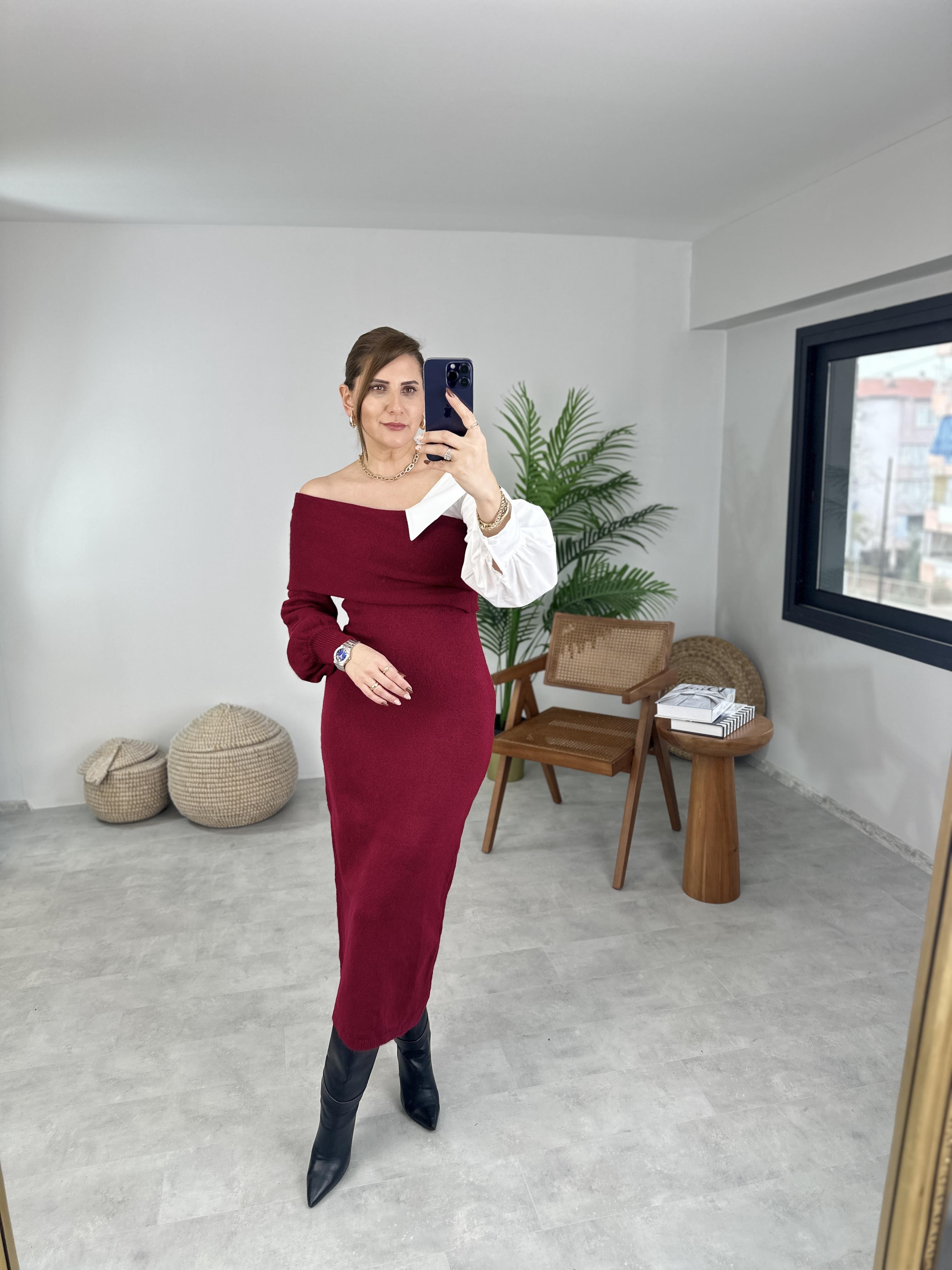Yaka Detaylı Triko Elbise
