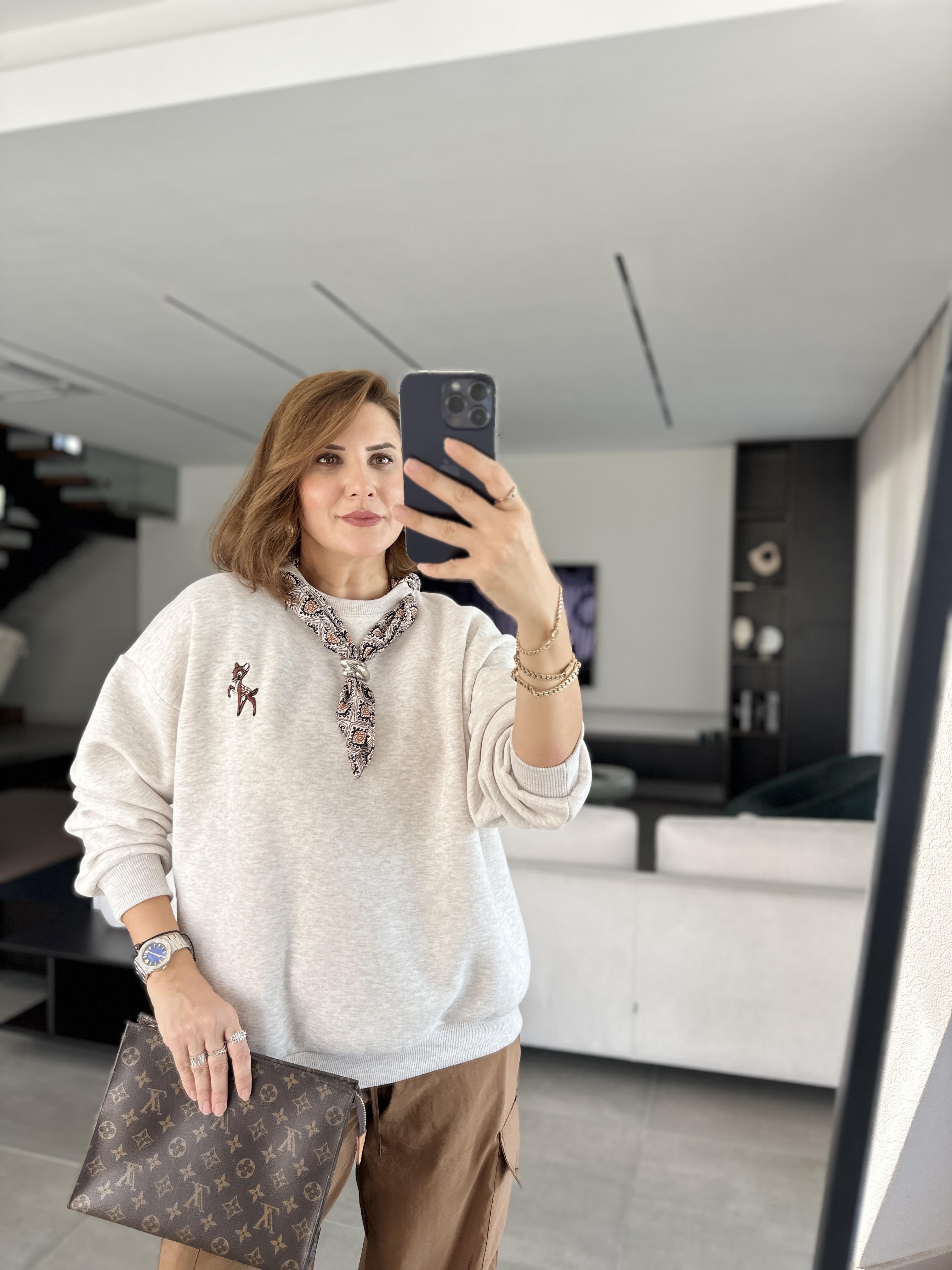 Yaka Fular Detaylı Sweat