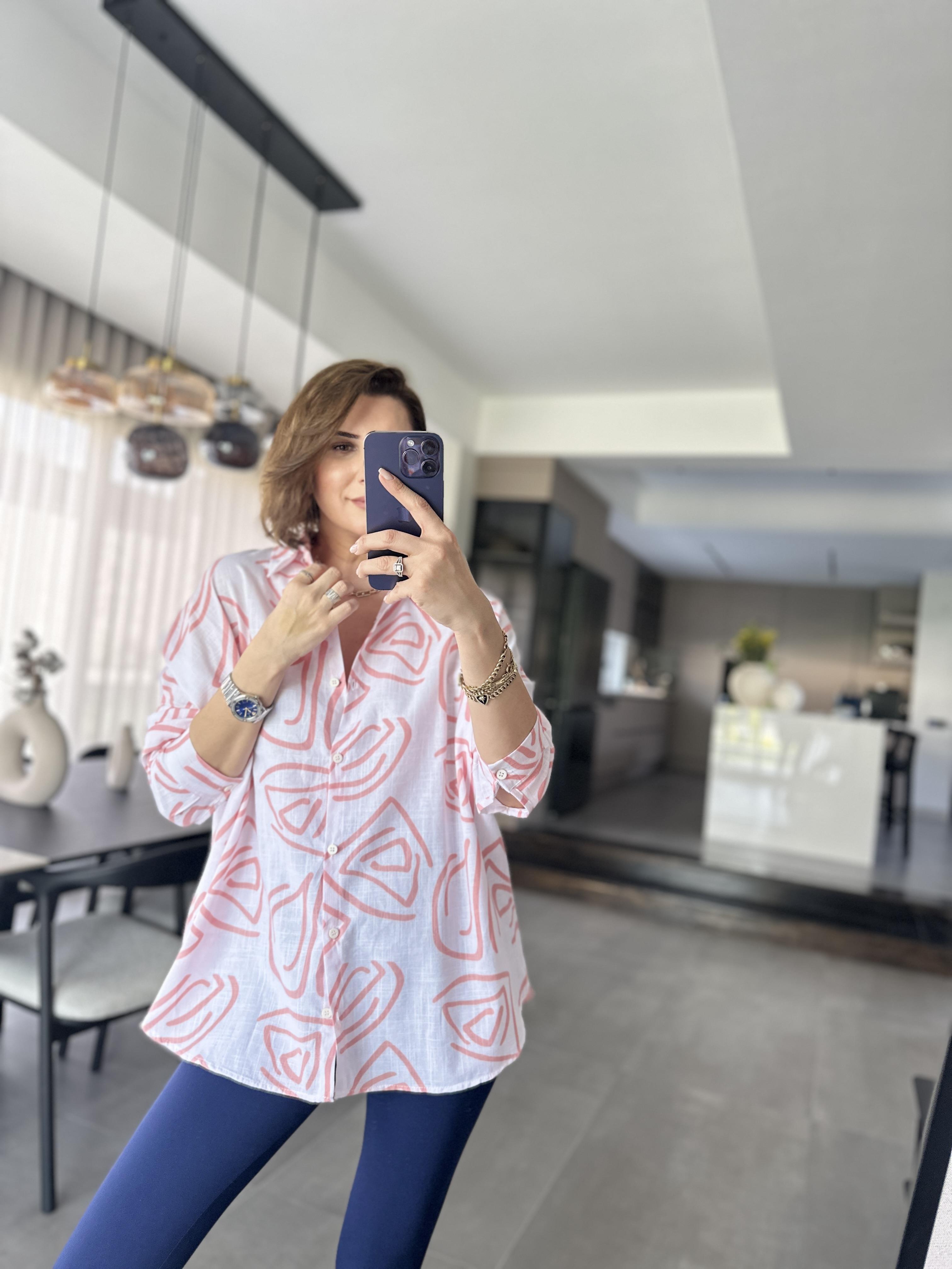 Yavruağzı Desenli Salaş Gömlek