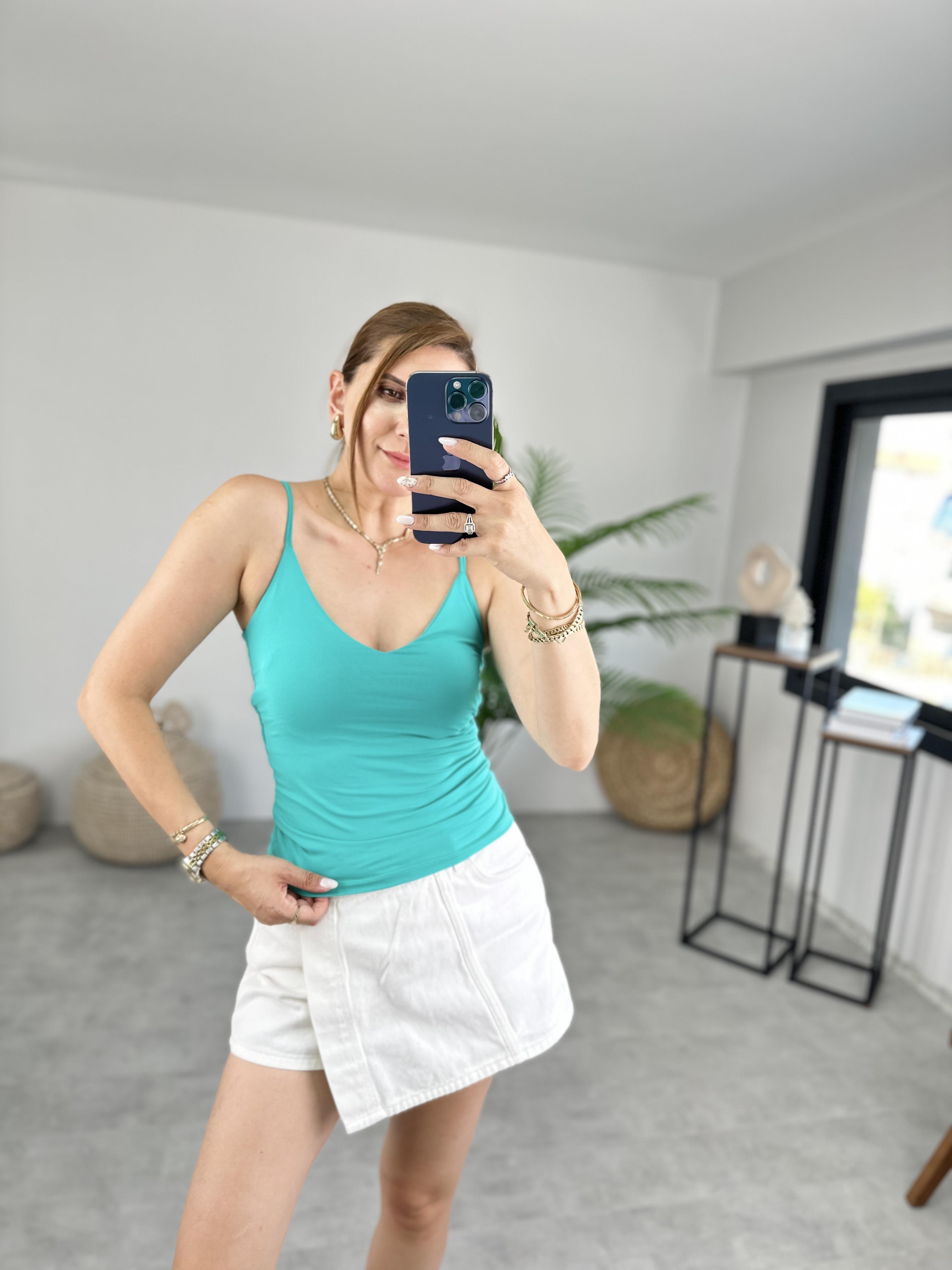 YEŞİL POLYEMİD V YAKA İP ASKILI ATLET