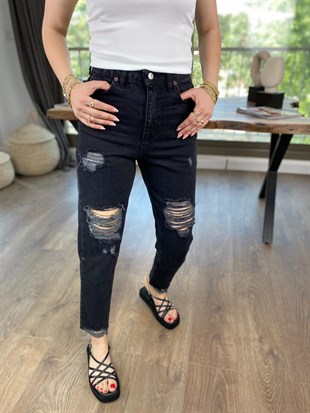 BOYFRİEND YIRTIKLI JEAN
