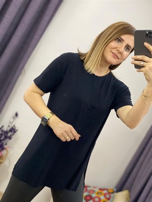 YIRTMAÇLI YUVARLAK YAKA BASİC T-SHİRT