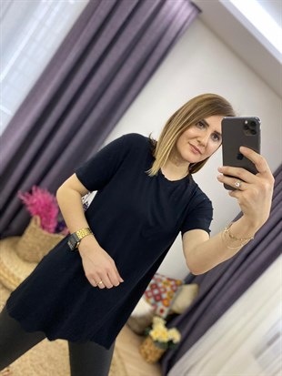 YIRTMAÇLI YUVARLAK YAKA BASİC T-SHİRT
