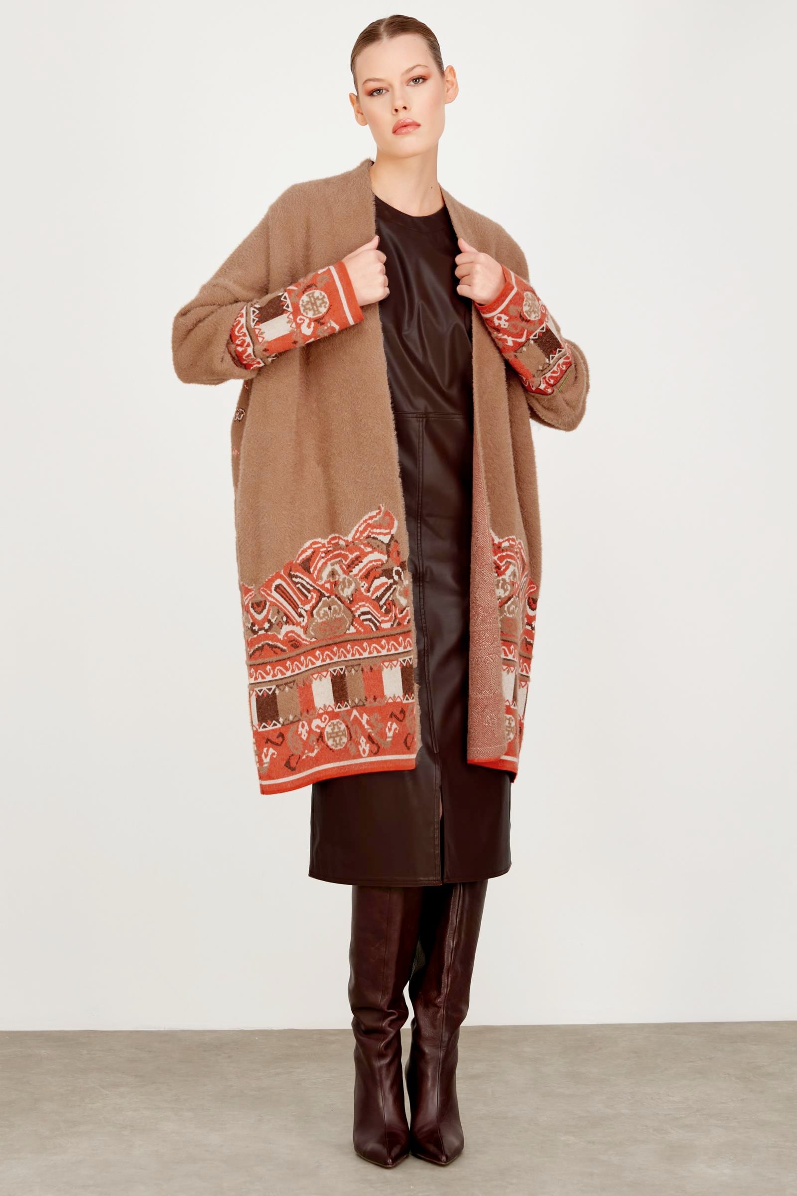 ETNİK DESENLİ MİNK KABAN CAMEL