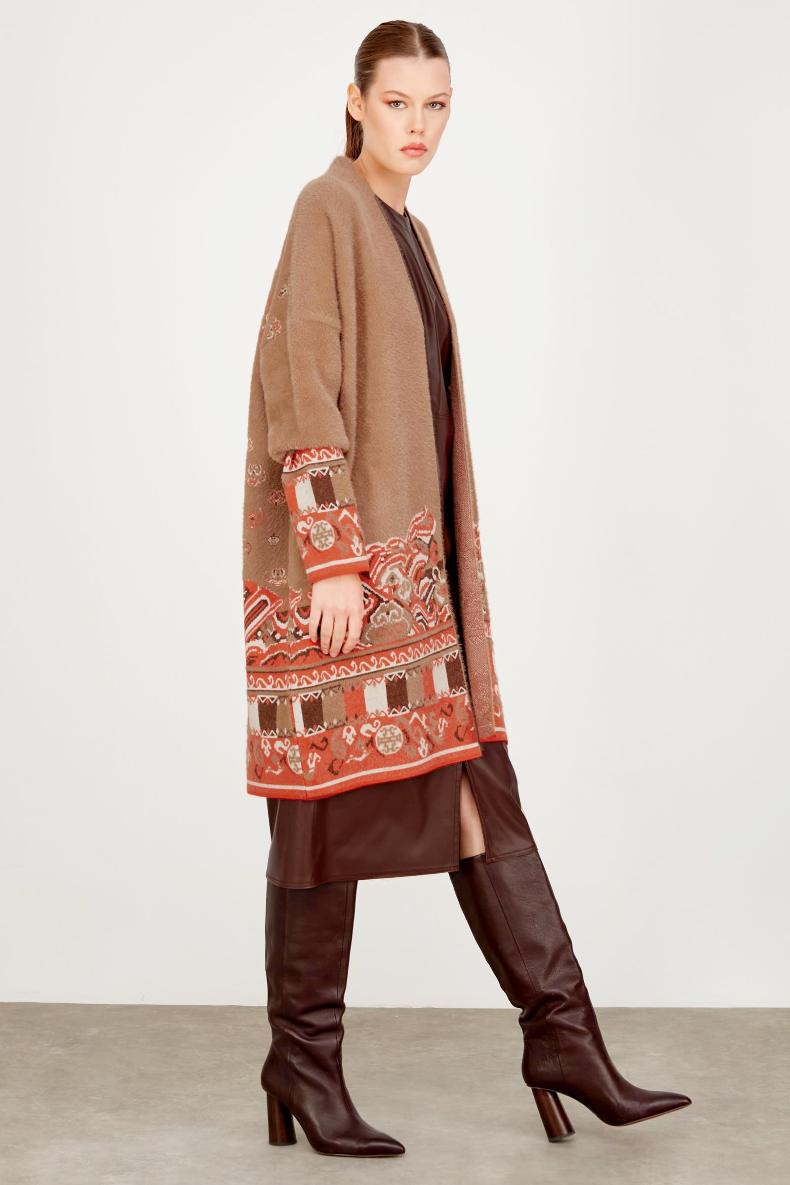 ETNİK DESENLİ MİNK KABAN CAMEL