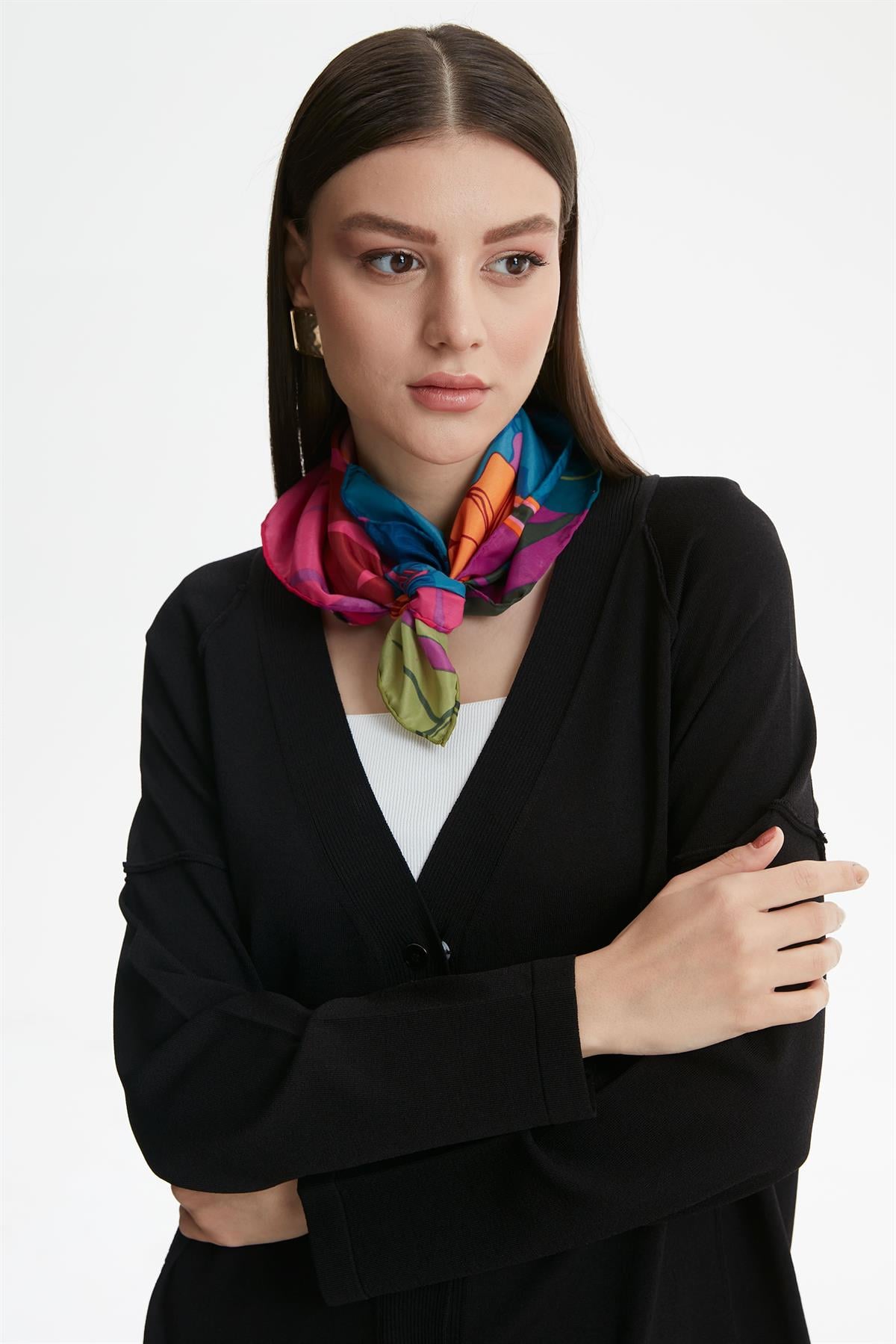 TERS  DİKİŞ DETAYLI RAYON HIRKA SİYAH