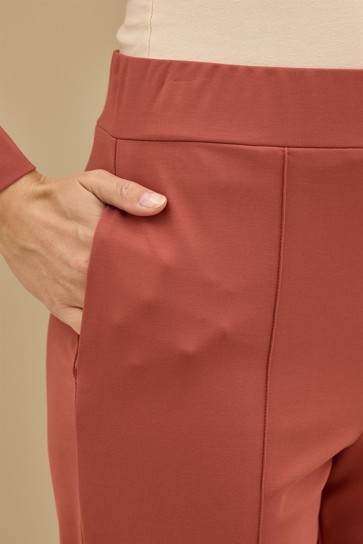 Asimetrik Kesimli Aksesuar Detaylı Takim KİREMİT