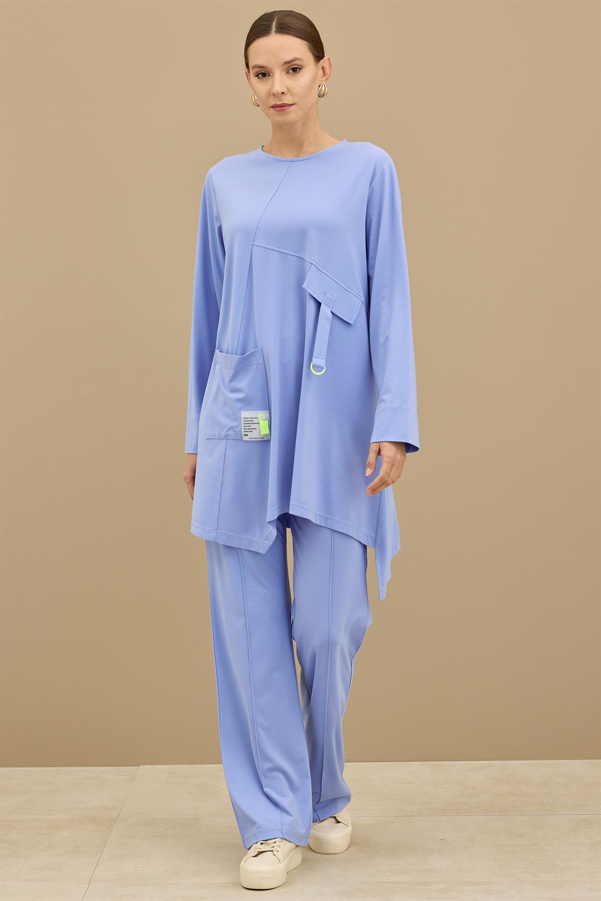 Asimetrik Kesimli Aksesuar Detaylı Takim MAVİ