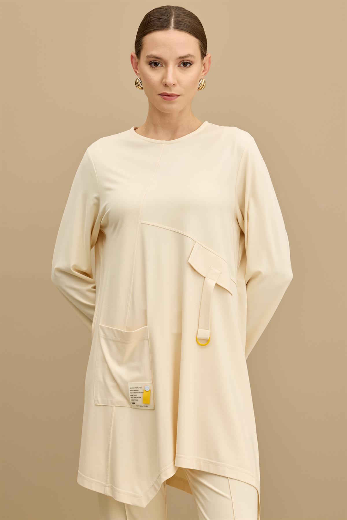 Asimetrik Kesimli Aksesuar Detaylı Takim BEJ