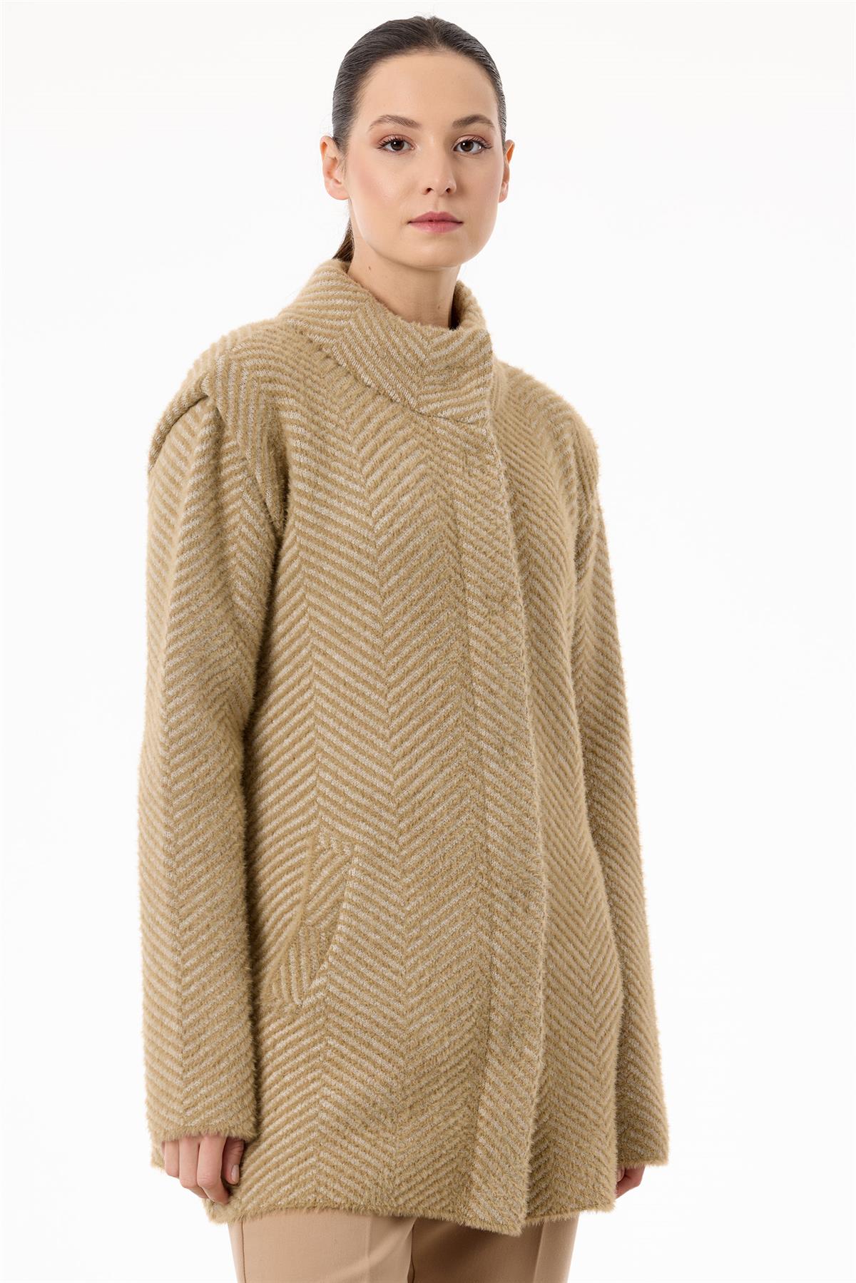 Balıksırtı Desenli Mink Kaban CAMEL