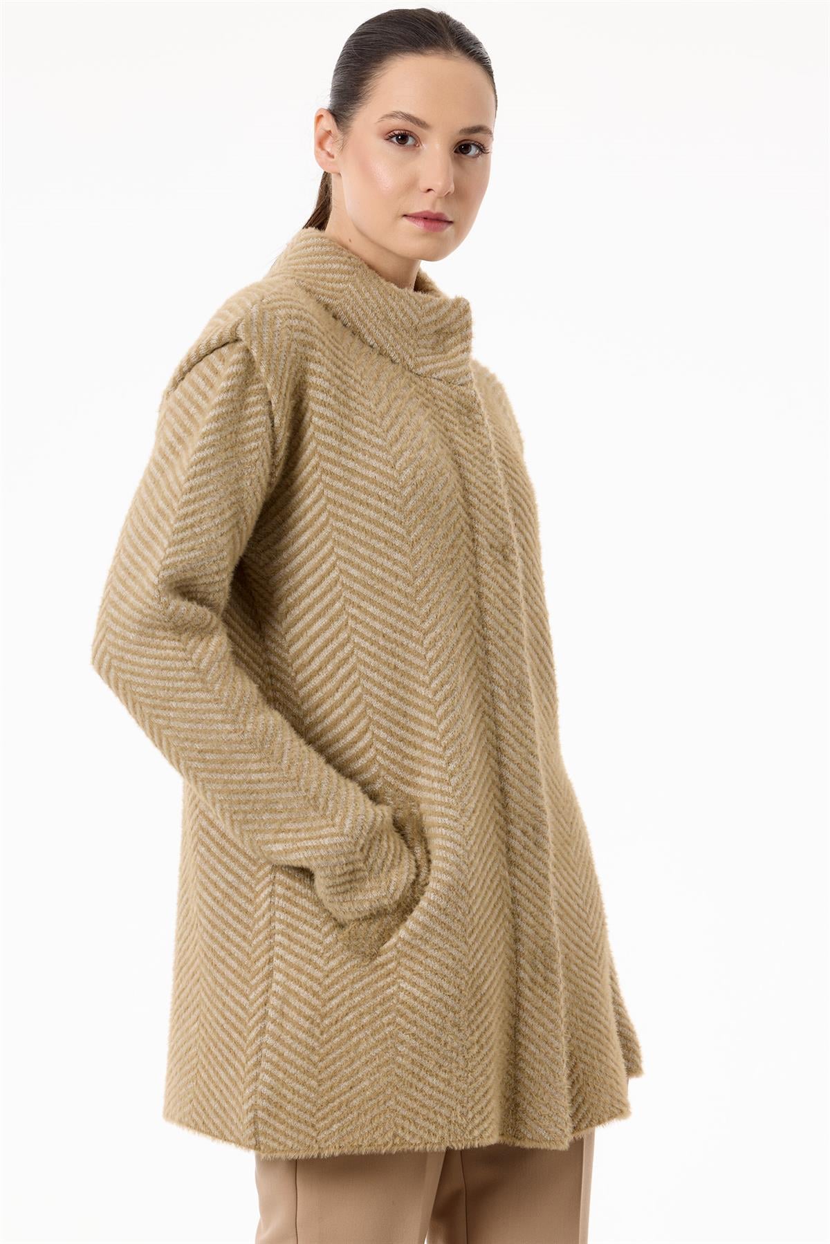 Balıksırtı Desenli Mink Kaban CAMEL