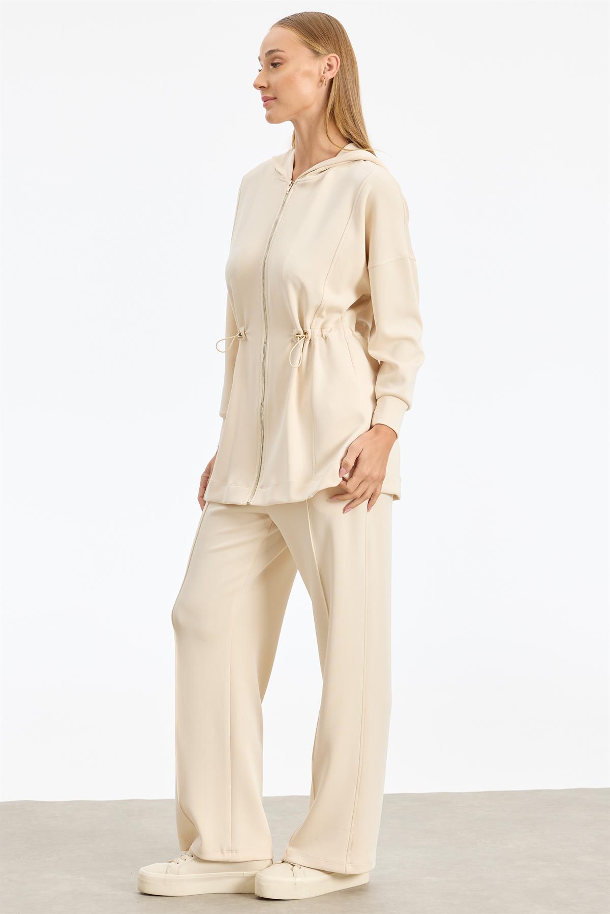 Bel Kısmı Büzme Detaylı Eşofman Takım BEJ