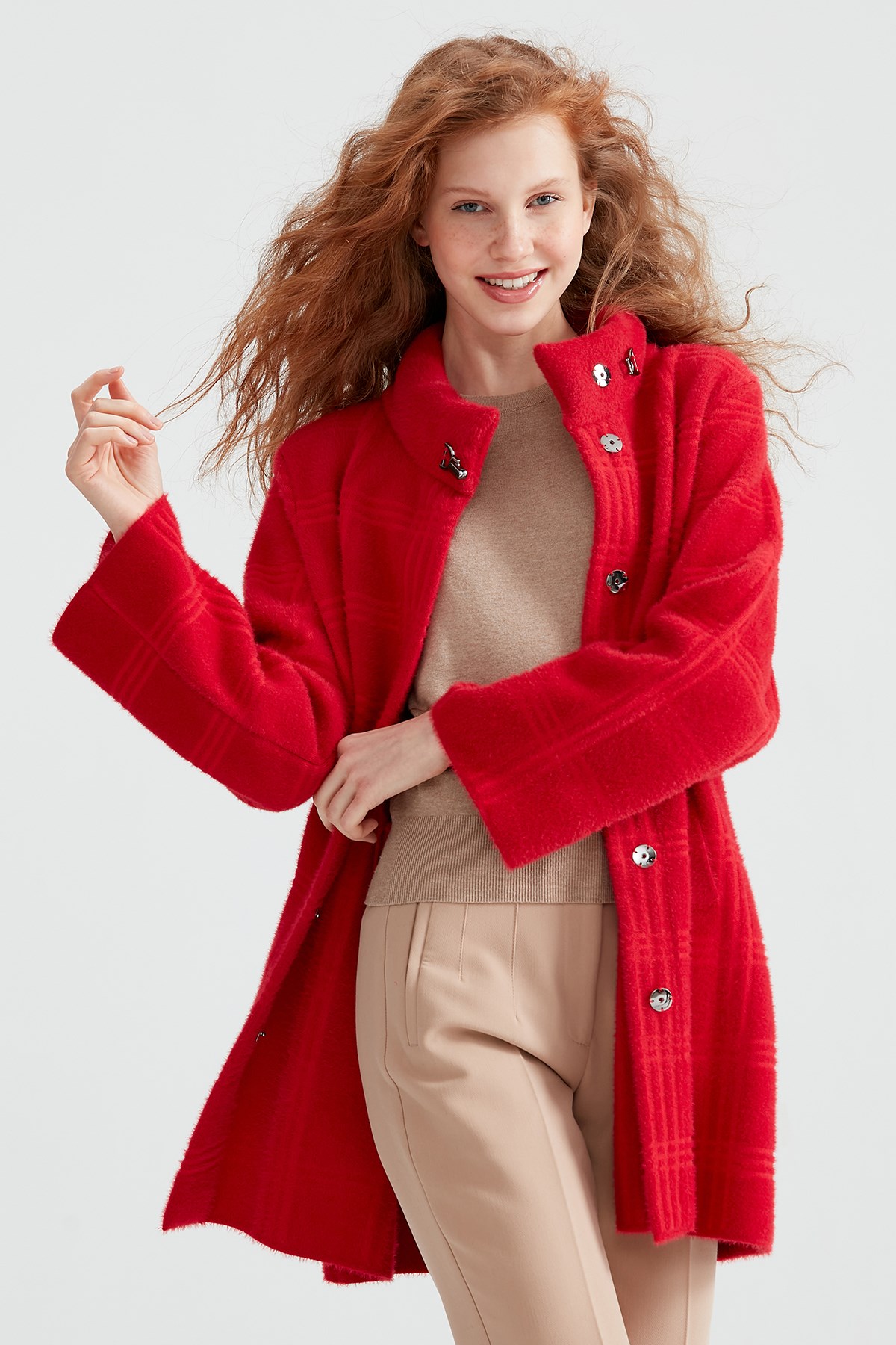 BROŞLU ÖRGÜ DETAYLI MİNK KABAN KIRMIZI