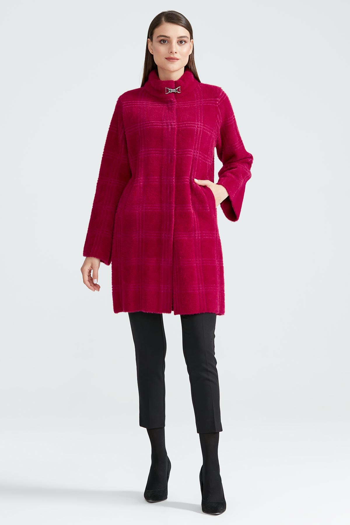 BROŞLU ÖRGÜ DETAYLI MİNK KABAN FUŞYA