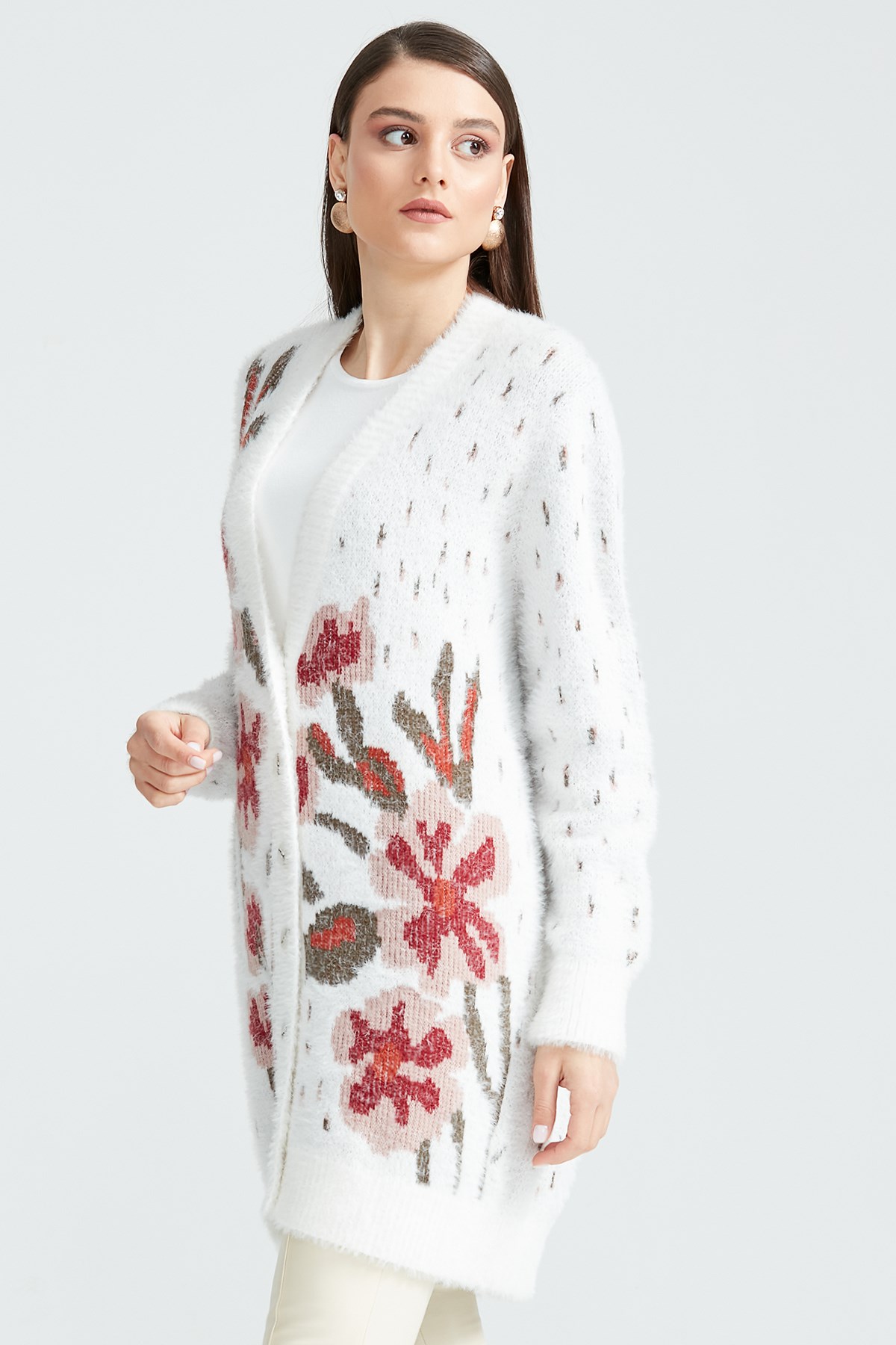 ÇİÇEK DESENLİ HIRKA EKRU