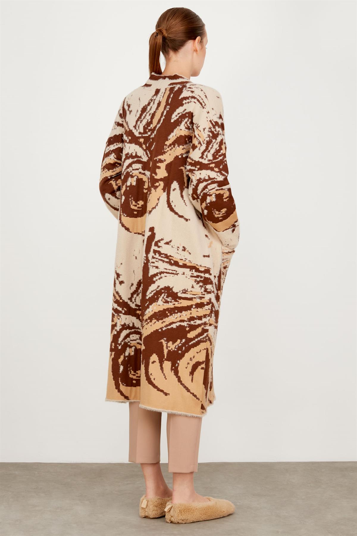 DALGA DESENLİ MİNK HIRKA KAHVE