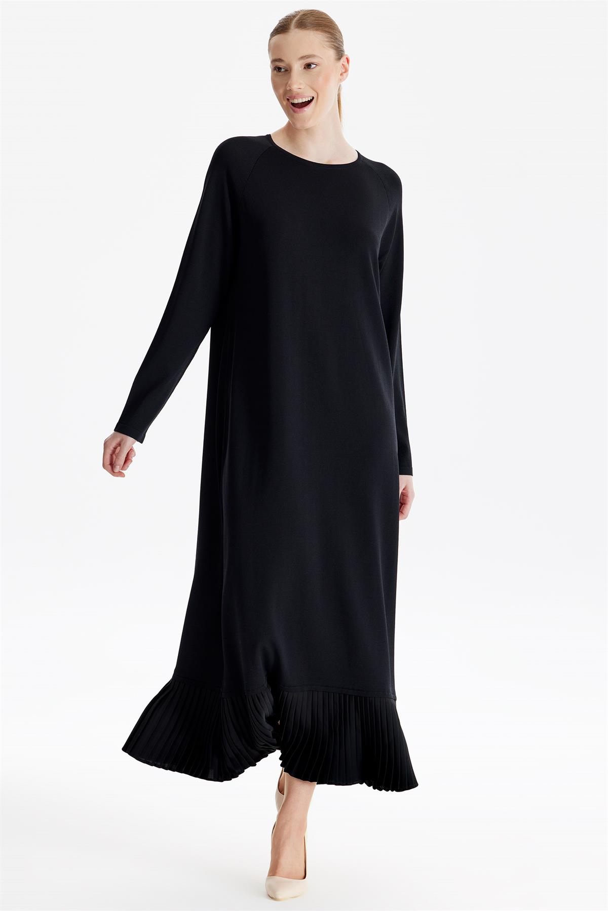 Etek Altı Piliseli Rayon Elbise SİYAH
