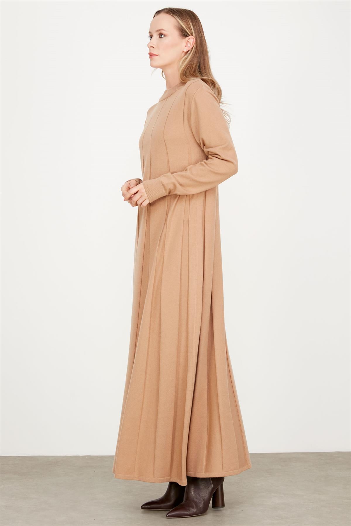 Kalın Piliseli Triko Elbise CAMEL