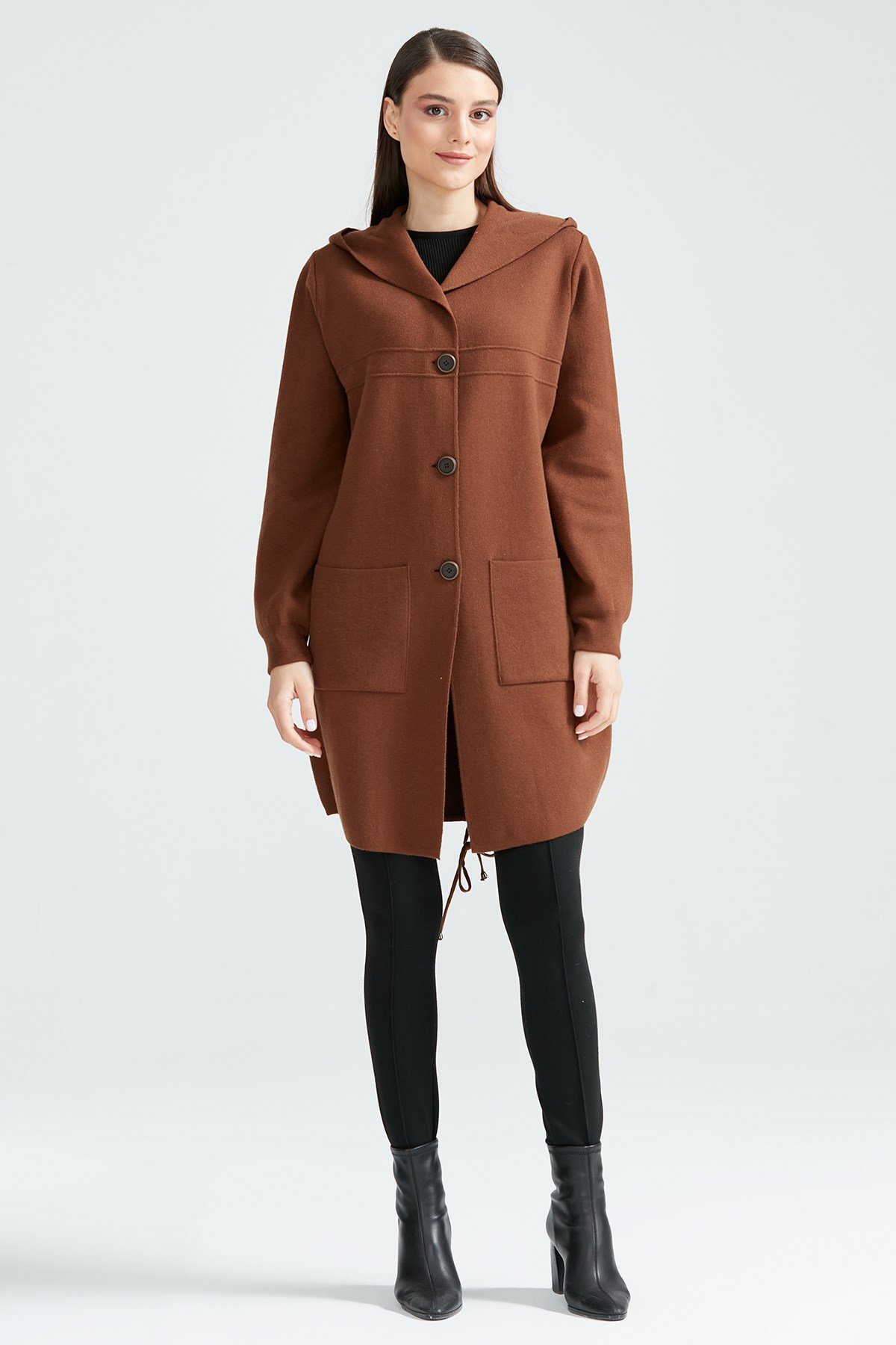 KAPŞONLU ÖNÜ DÜĞMELİ HIRKA KAHVE