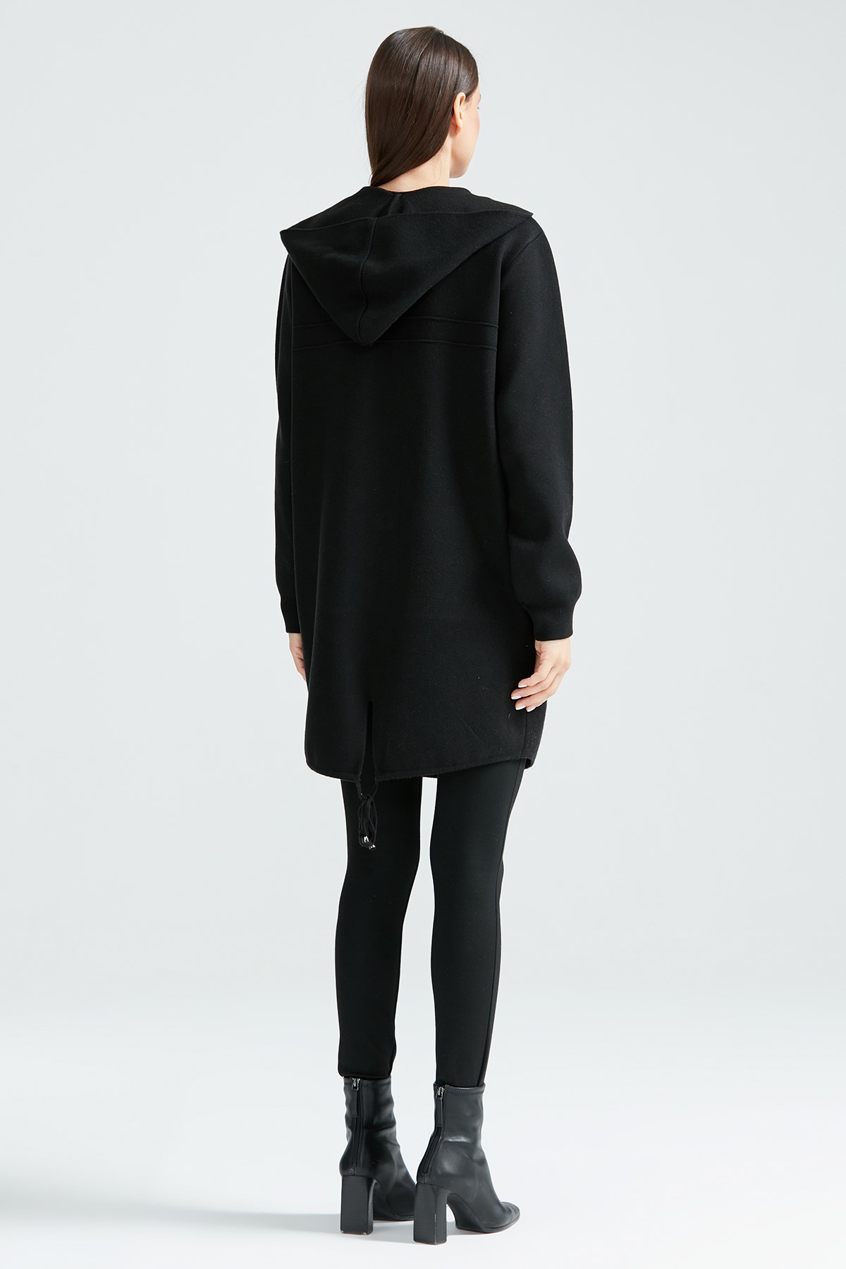 KAPŞONLU ÖNÜ DÜĞMELİ HIRKA SİYAH